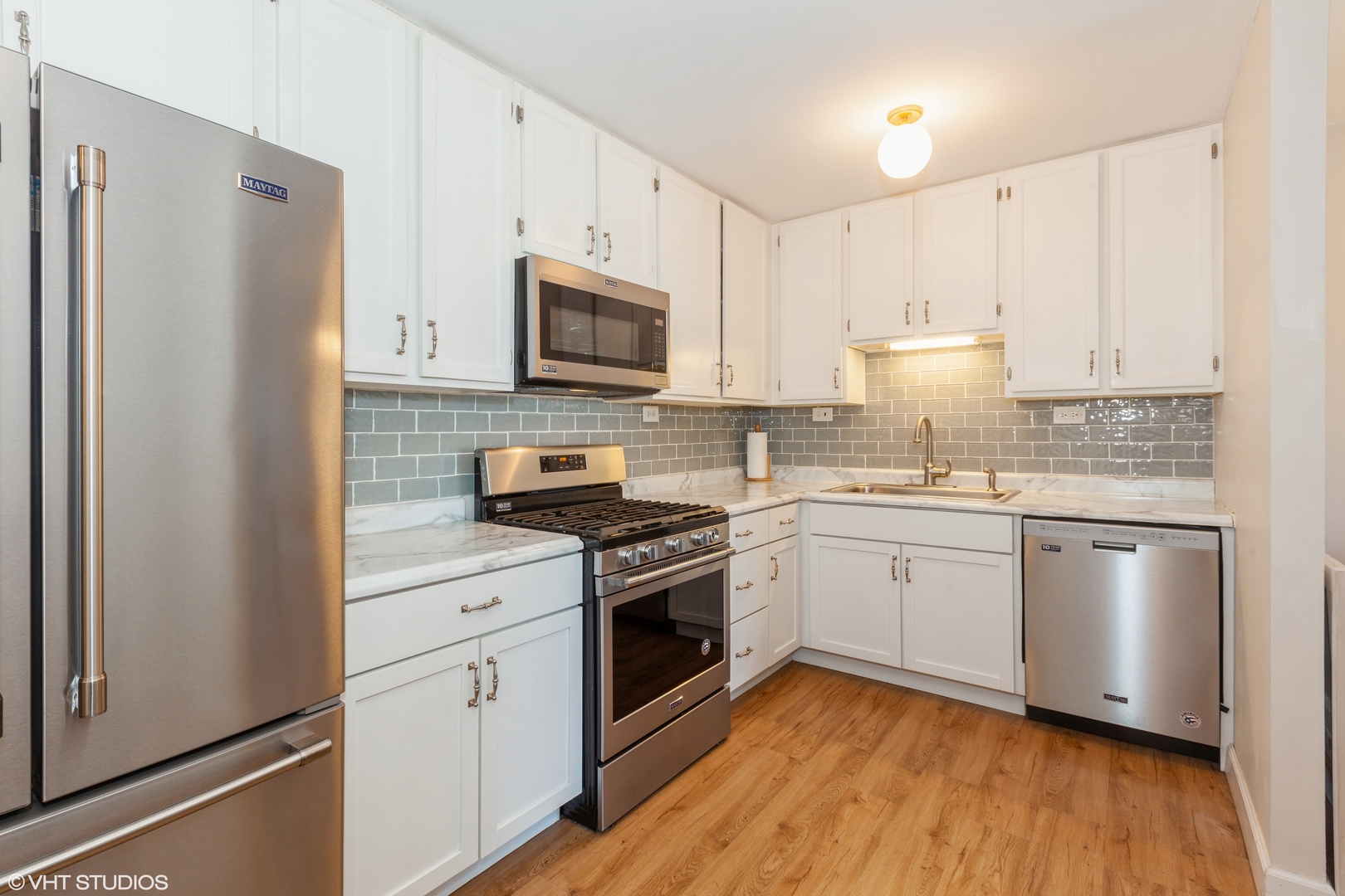 1041 W Ogden Avenue W Unit: 231