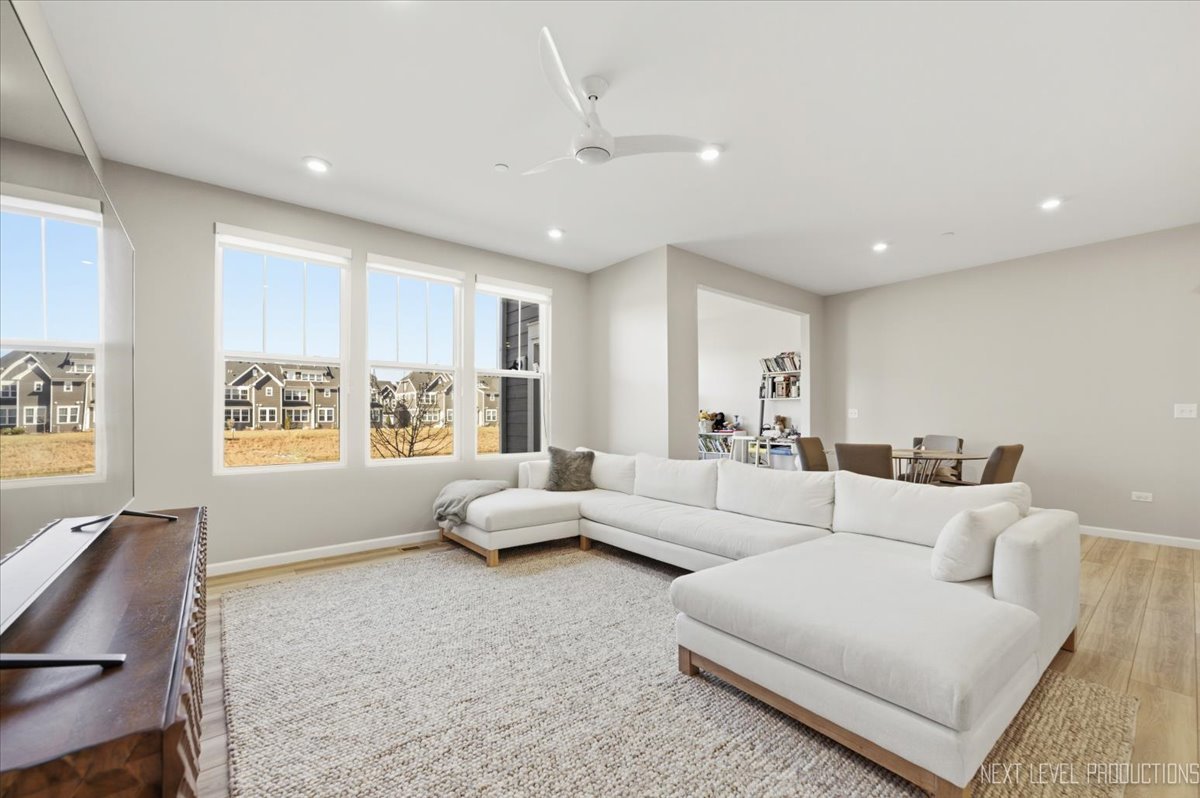 2132 Weatherbee Lane