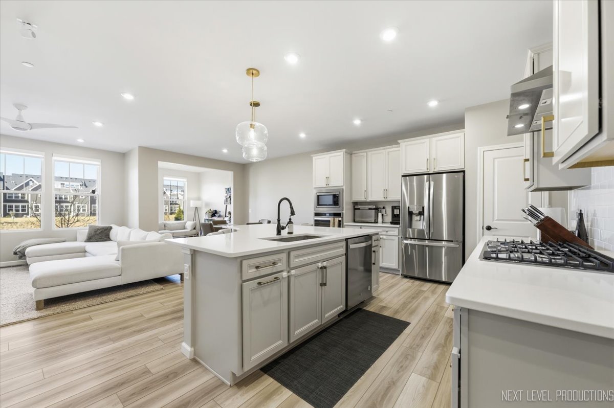 2132 Weatherbee Lane