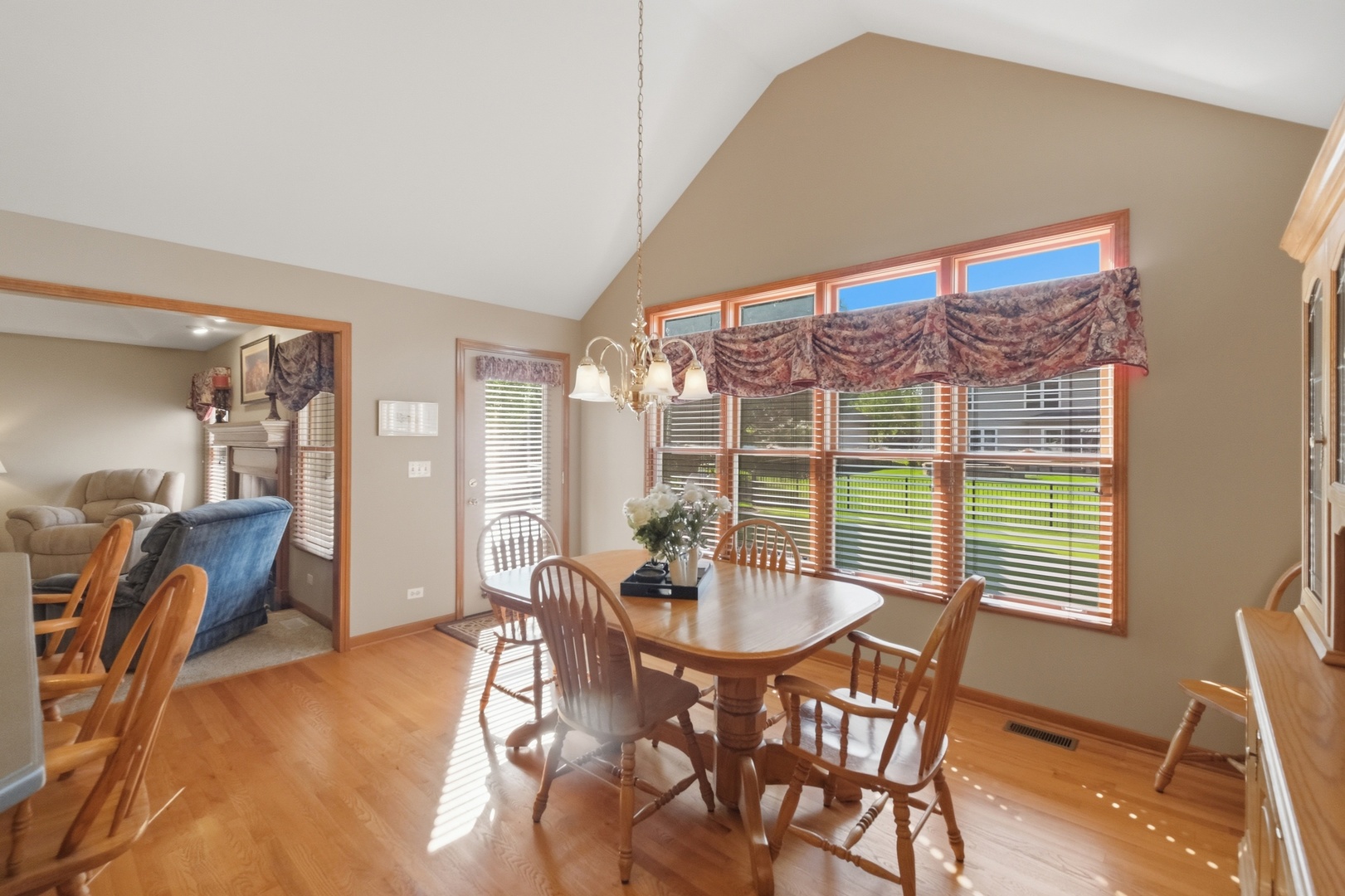 25006 Sandra Lane