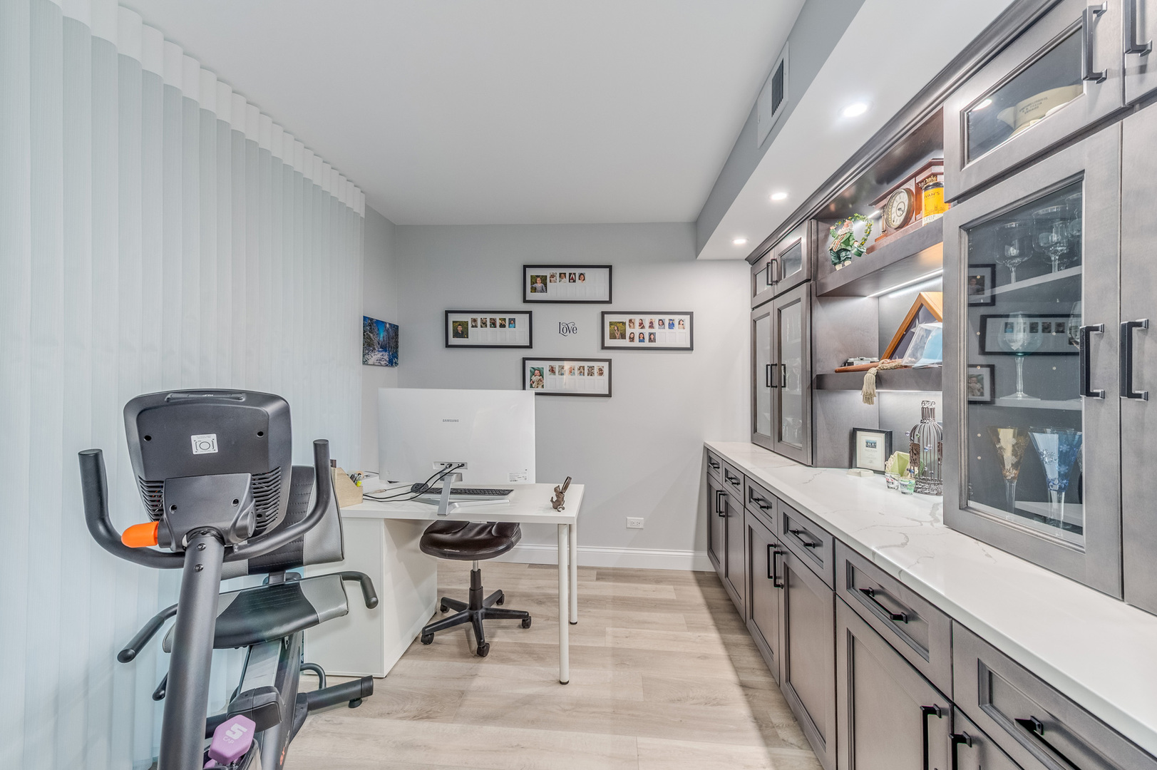 509 Aurora Avenue Unit: 205