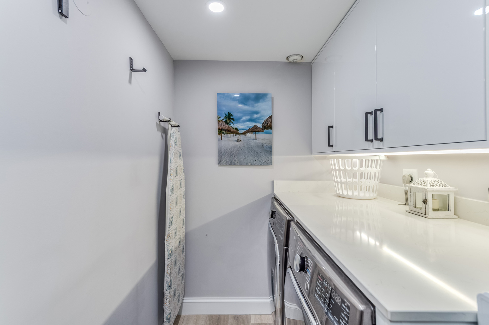 509 Aurora Avenue Unit: 205