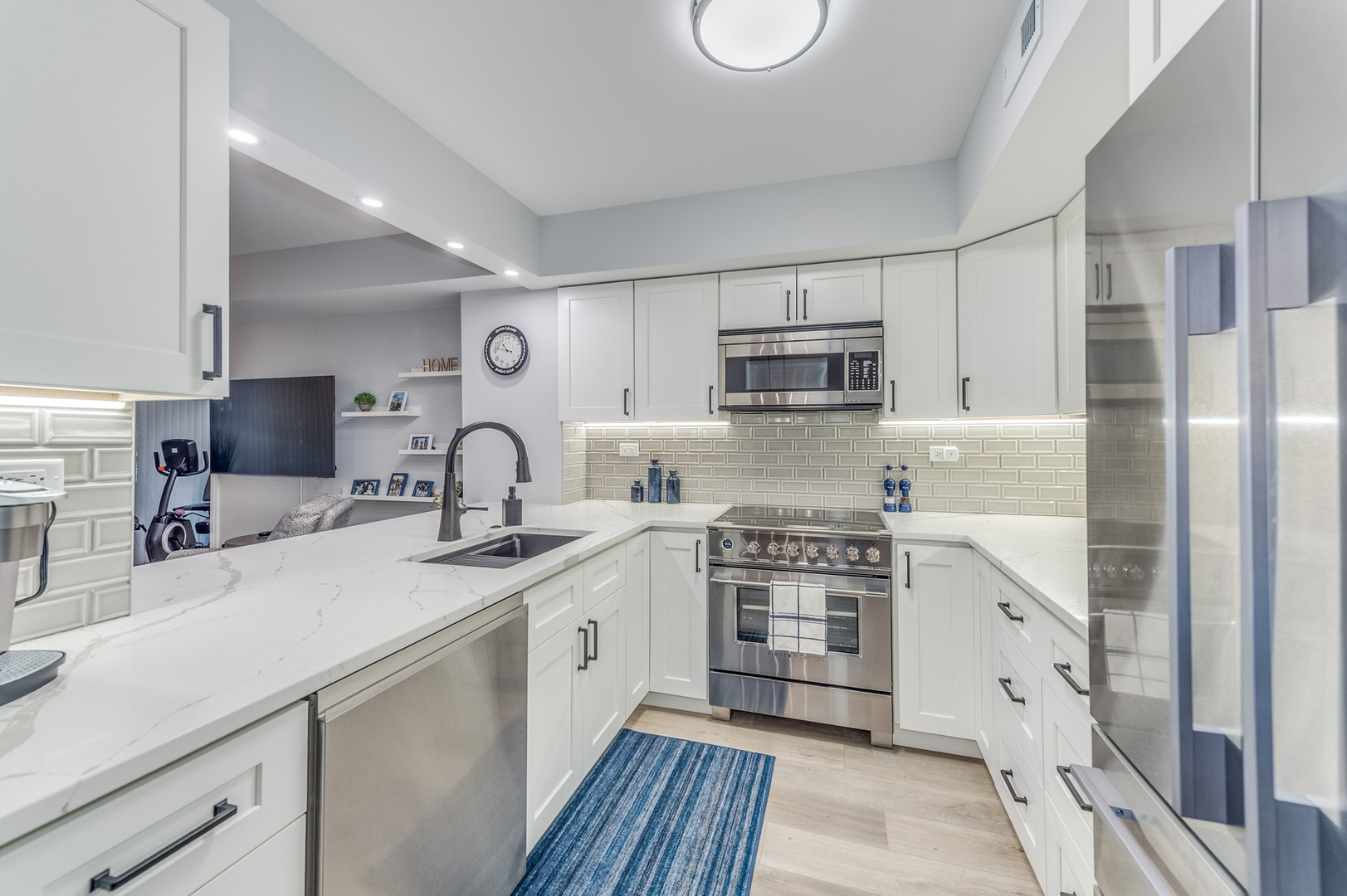 509 Aurora Avenue Unit: 205