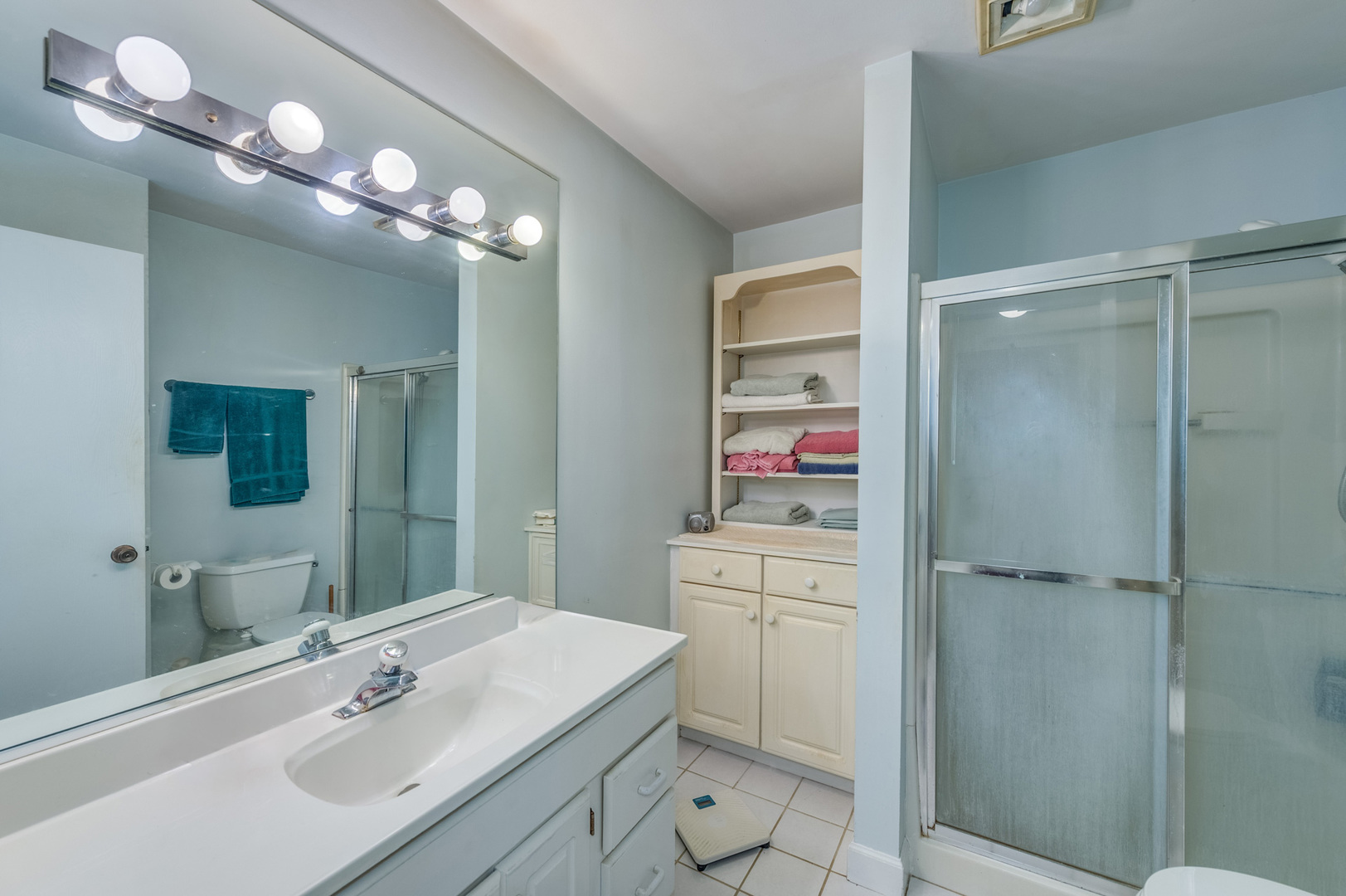 7236 Cottonwood Court Unit: B