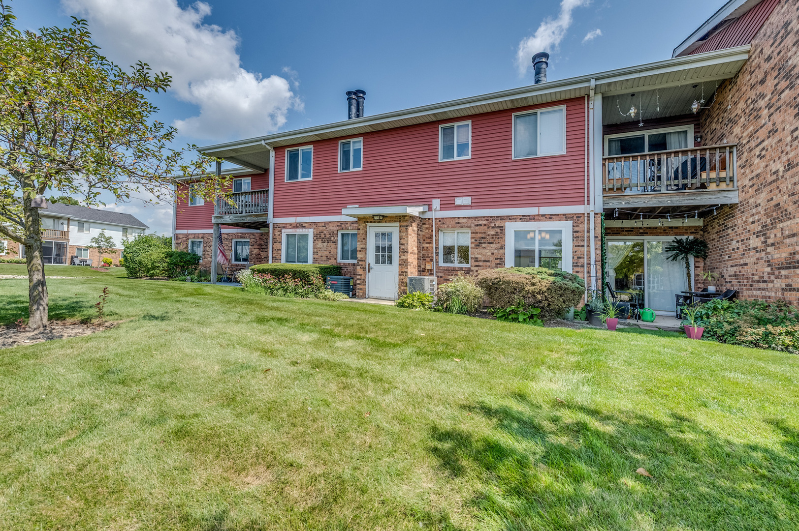 7236 Cottonwood Court Unit: B