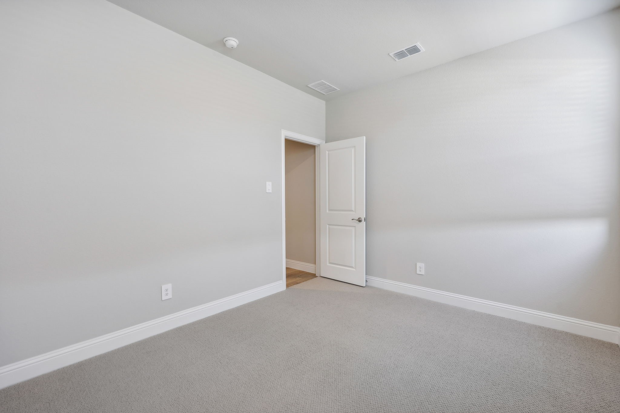 2720 Wellington Lane