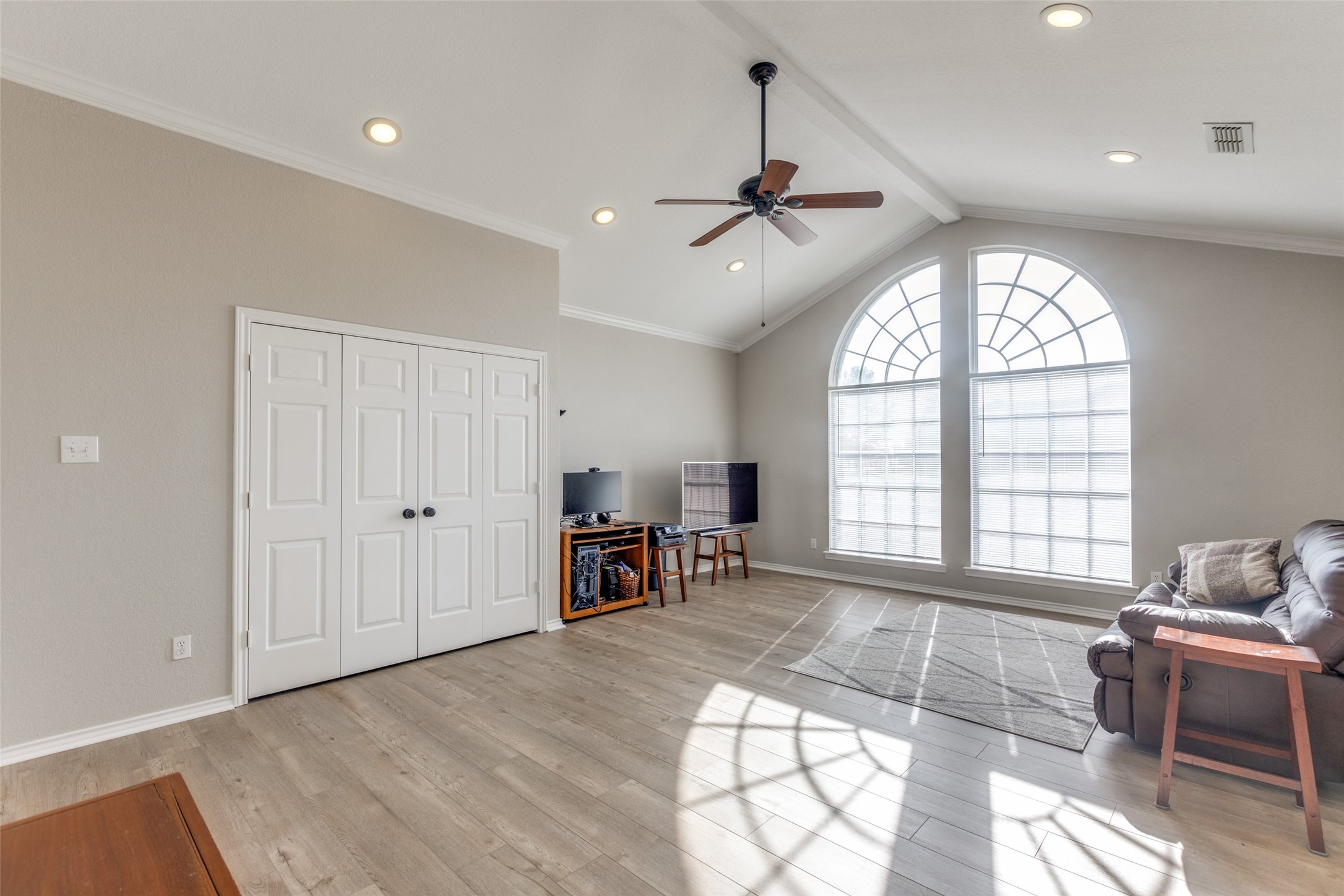 1221 Chandler Circle