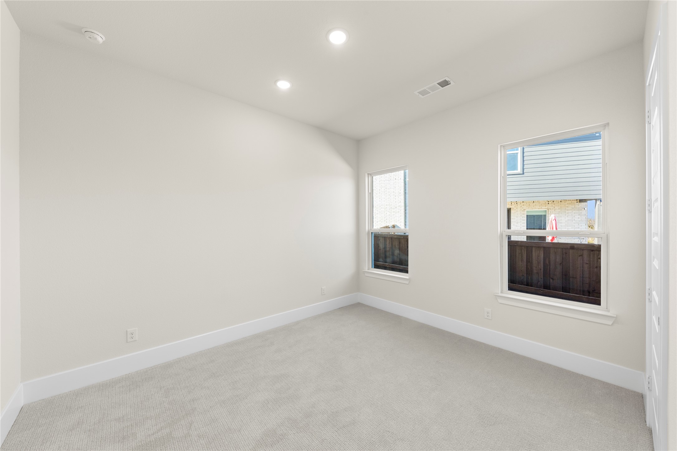804 Marathon Court NW