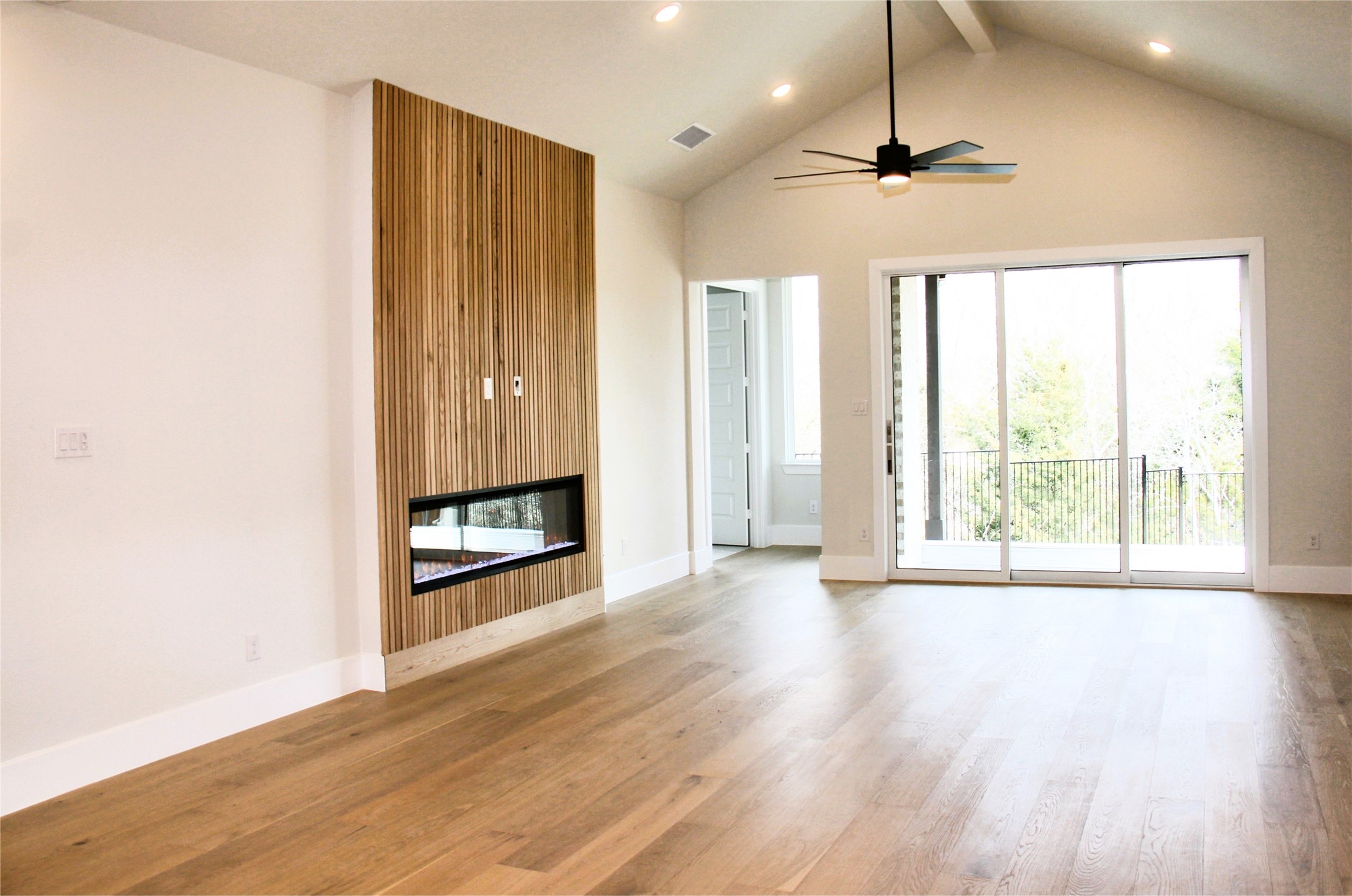 804 Marathon Court NW