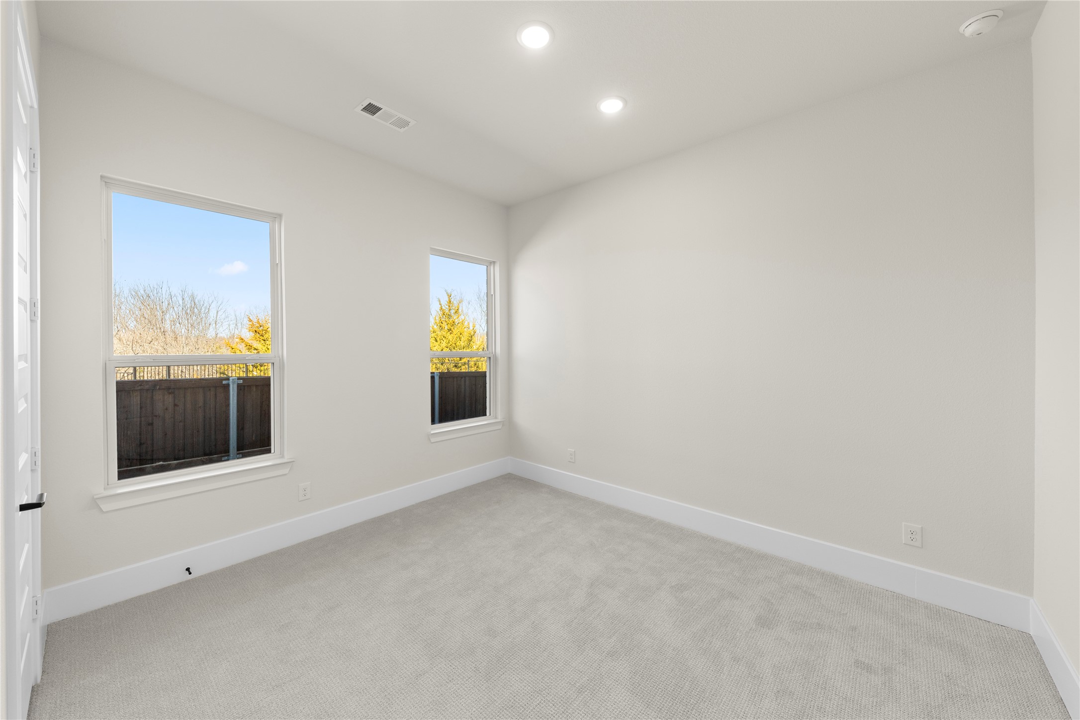 804 Marathon Court NW