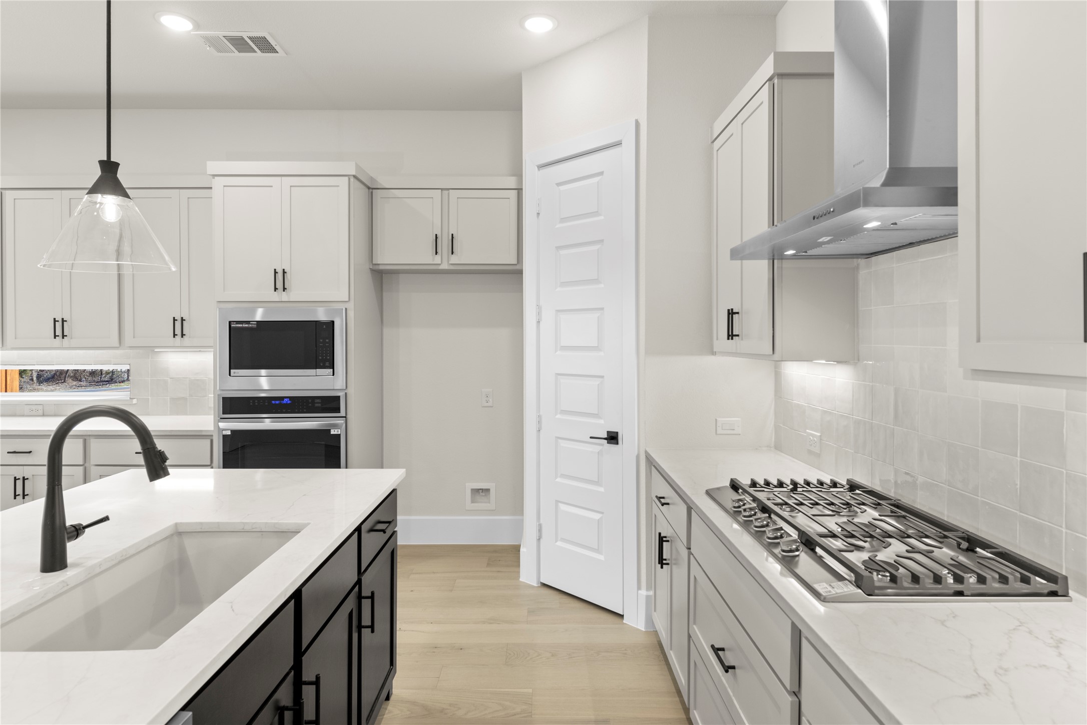 804 Marathon Court NW