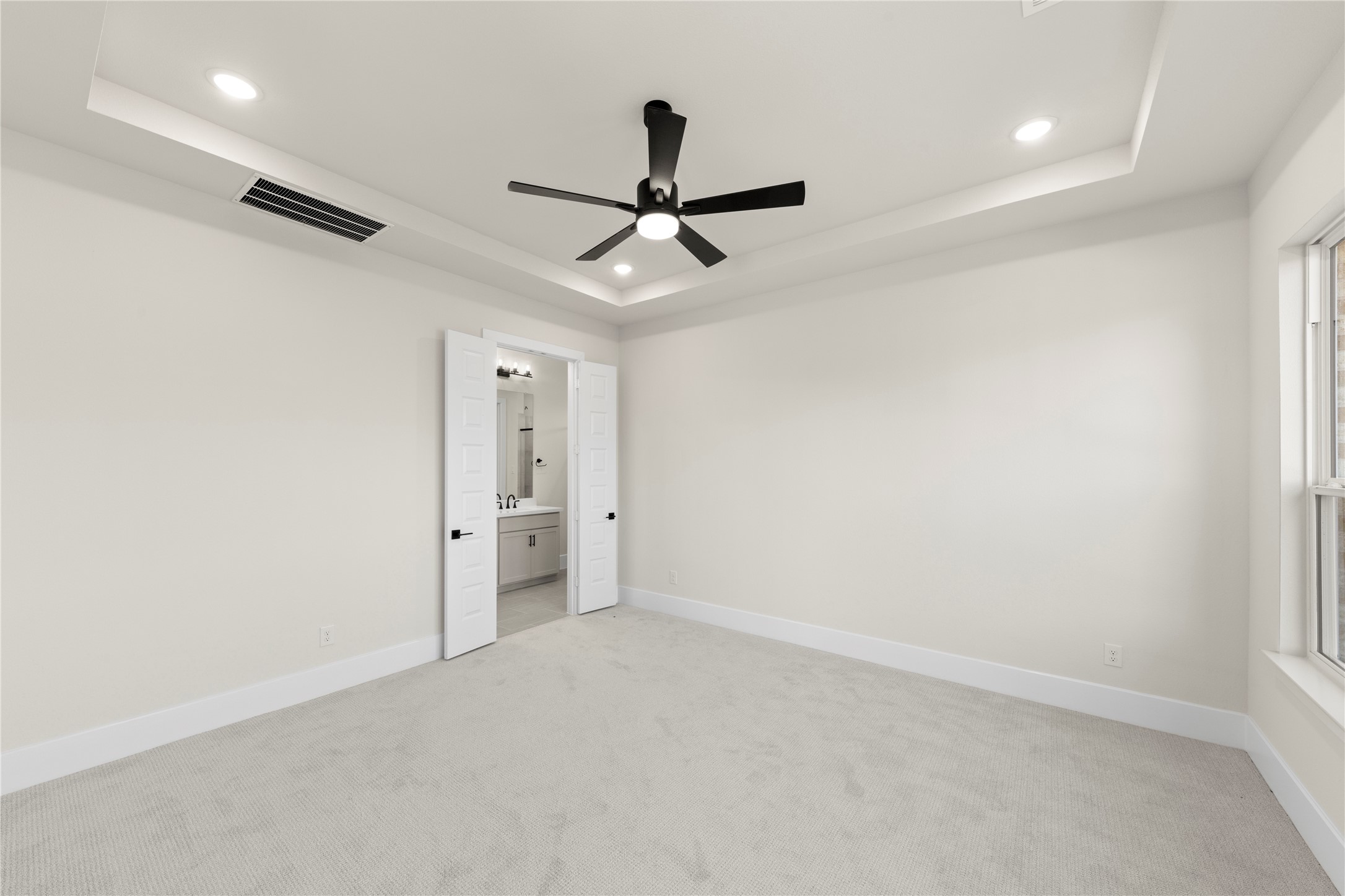 804 Marathon Court NW