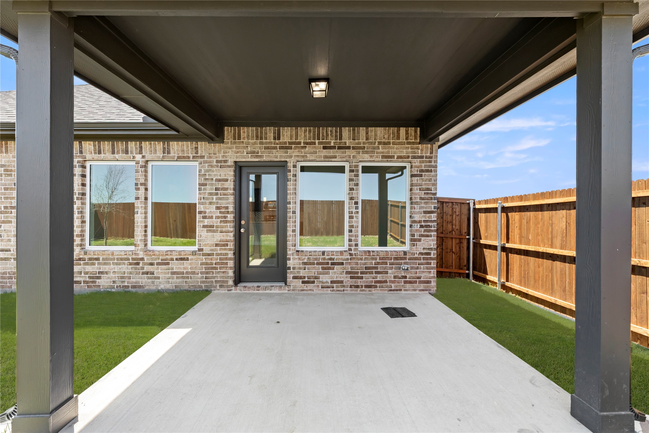 2141 Rhodora
