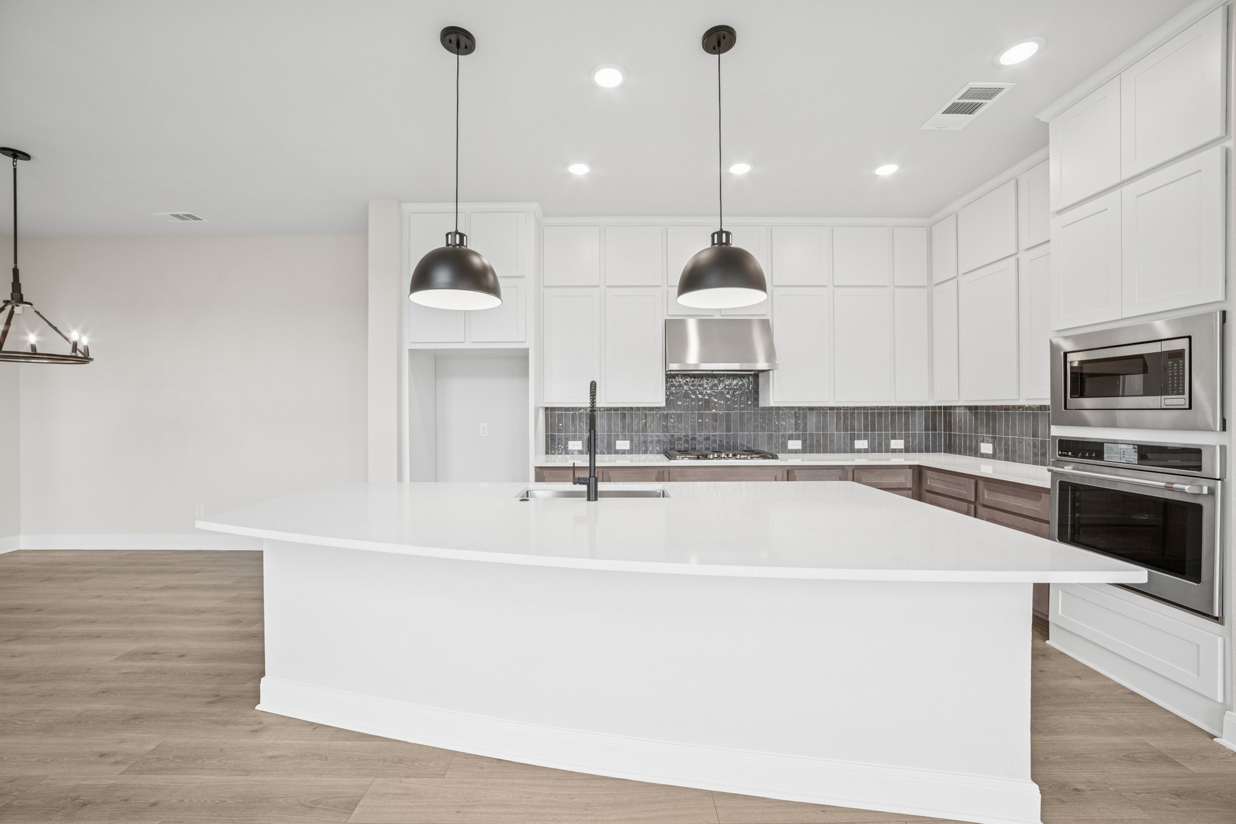 2225 Heather Hills Drive