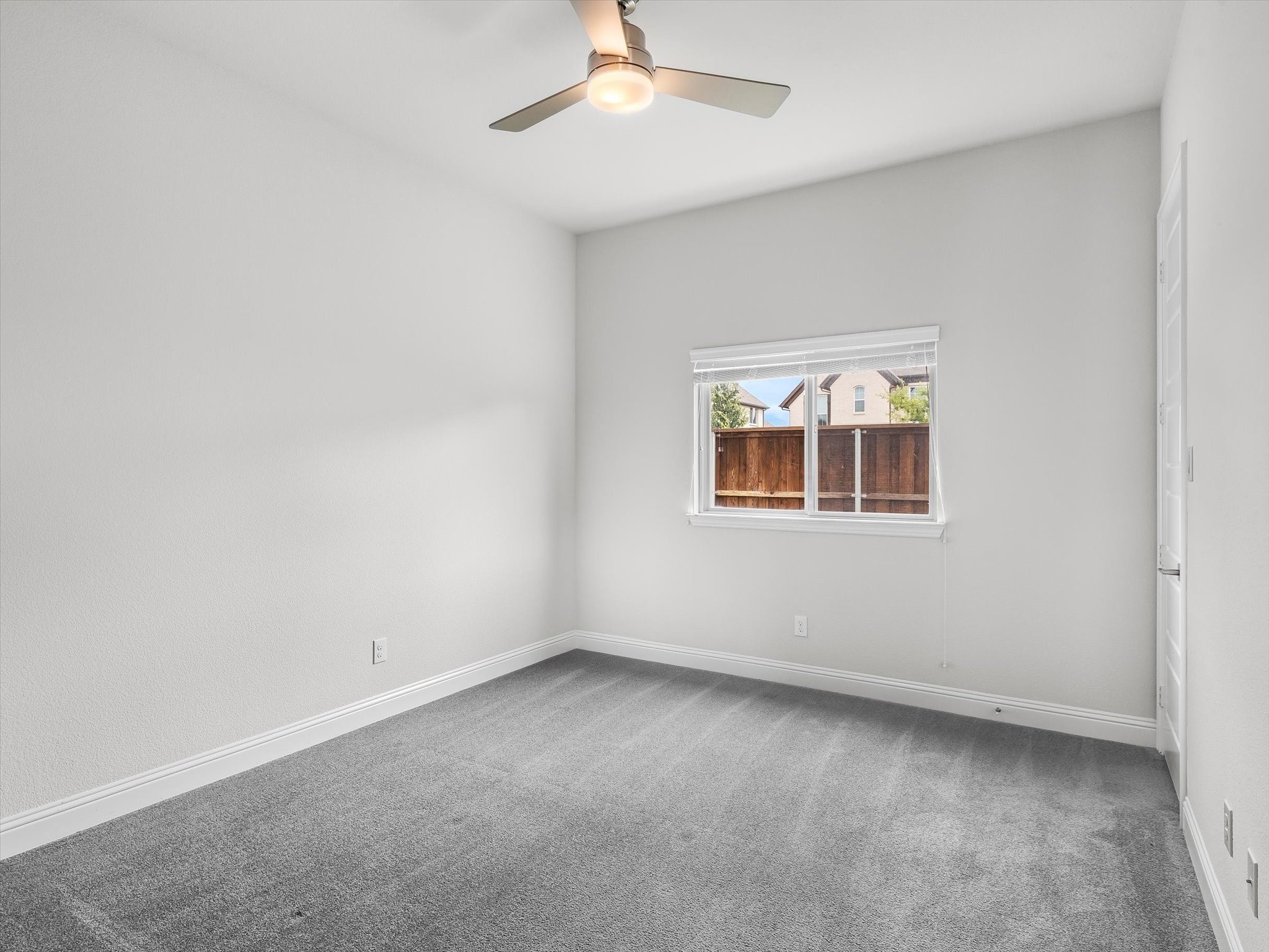 13194 Brokers Tip Lane