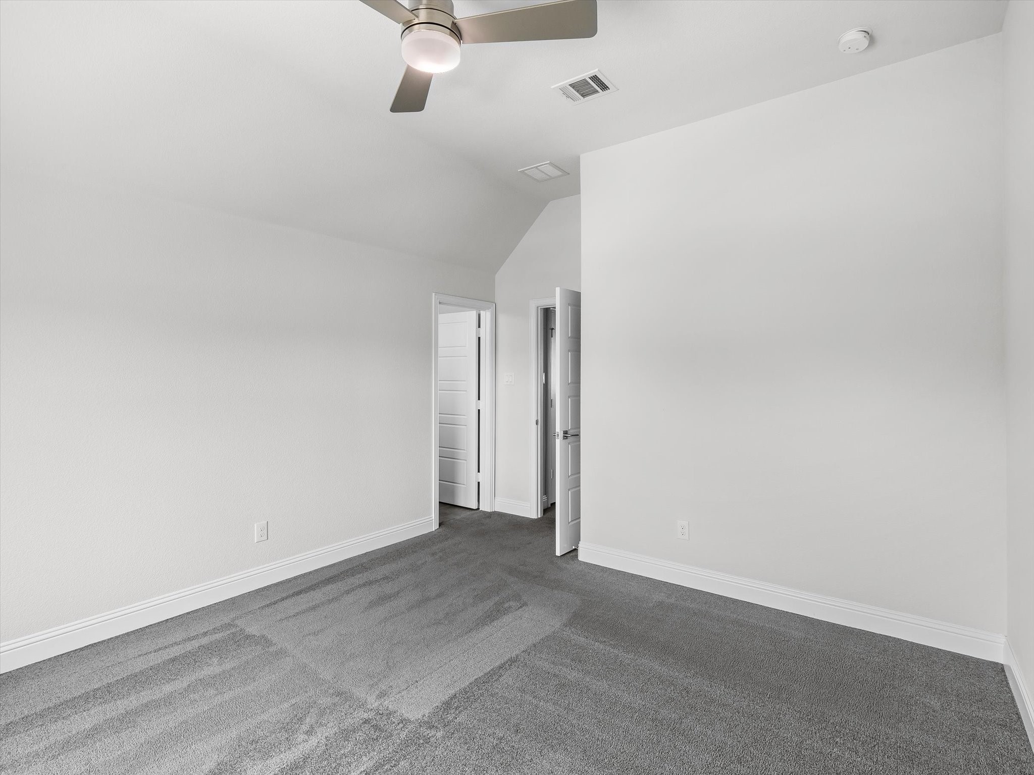 13194 Brokers Tip Lane