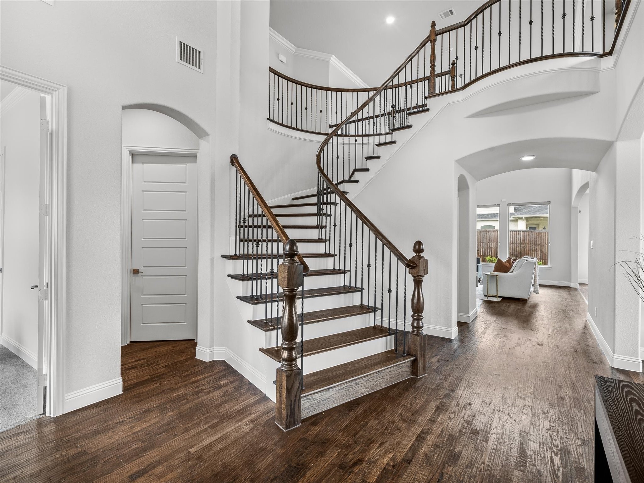 13194 Brokers Tip Lane