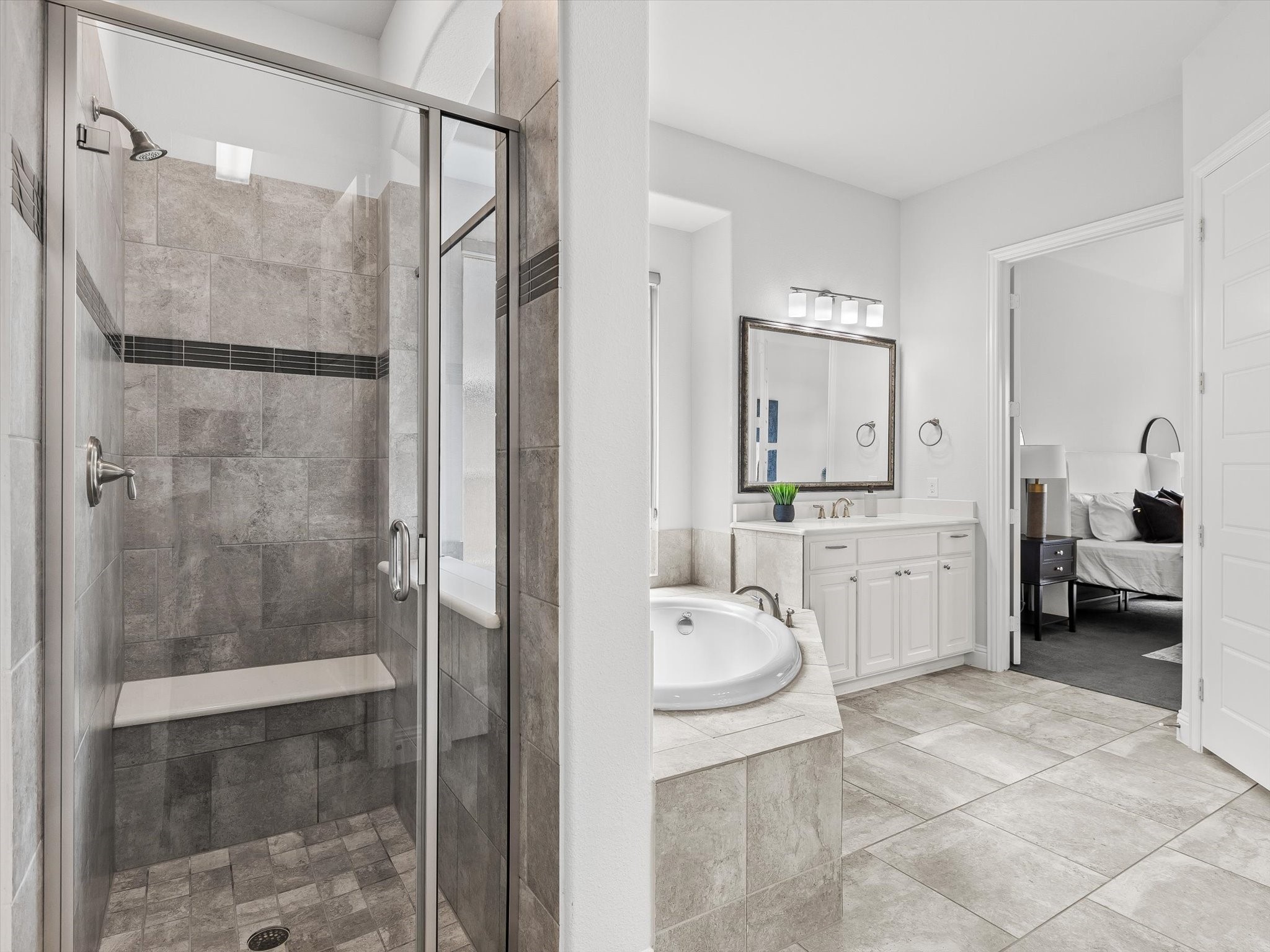 13194 Brokers Tip Lane