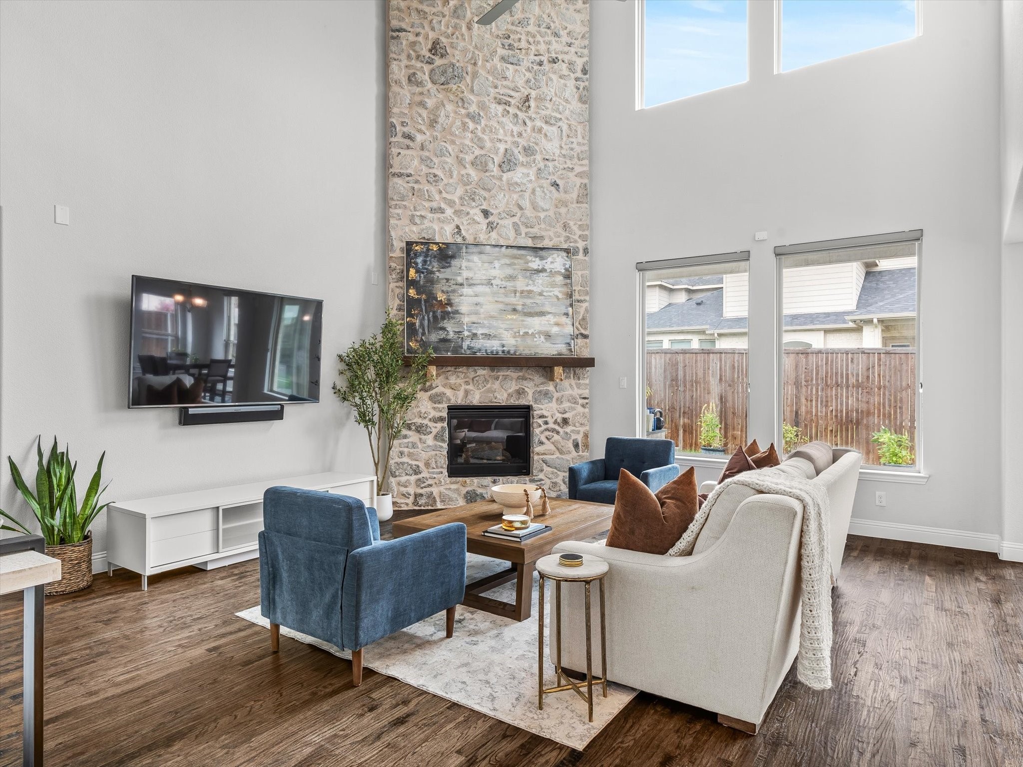 13194 Brokers Tip Lane