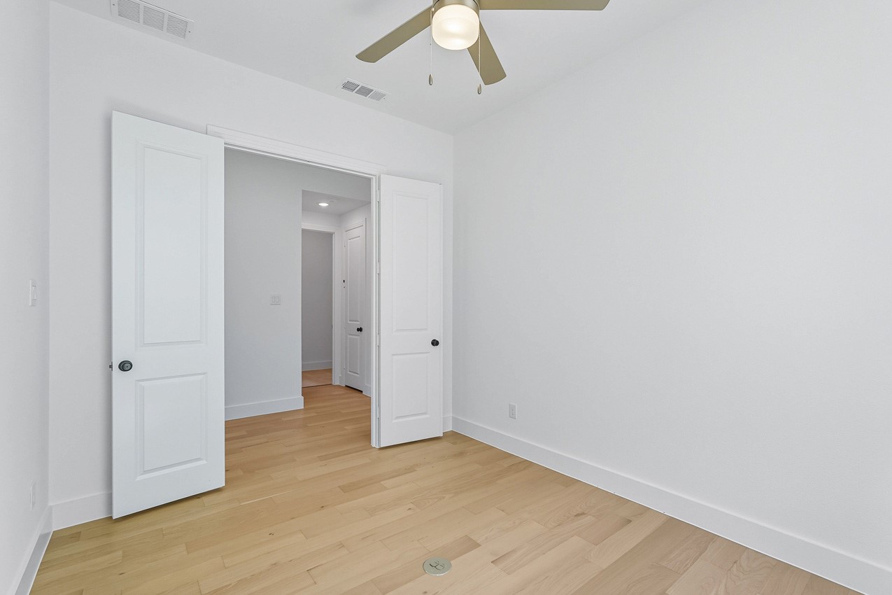 2409 Plumeria Lane