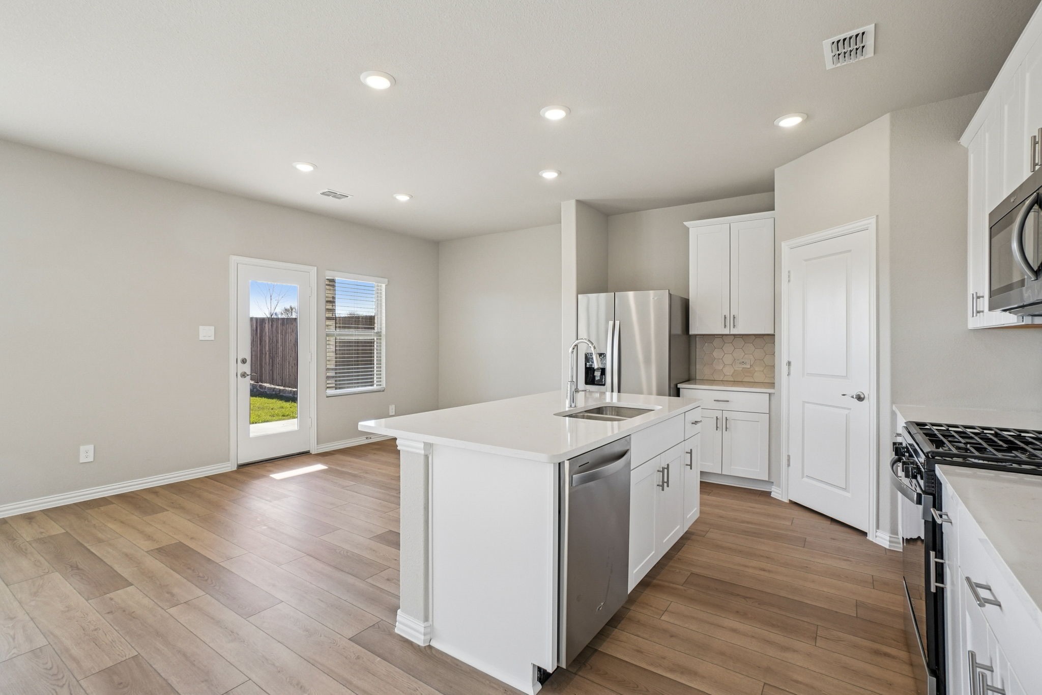 519 Clover Creek Drive