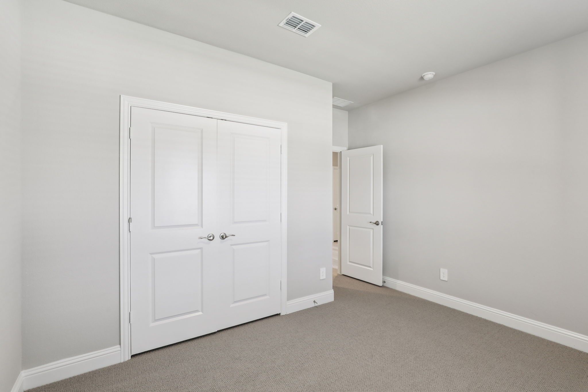513 Midnight Oak Drive