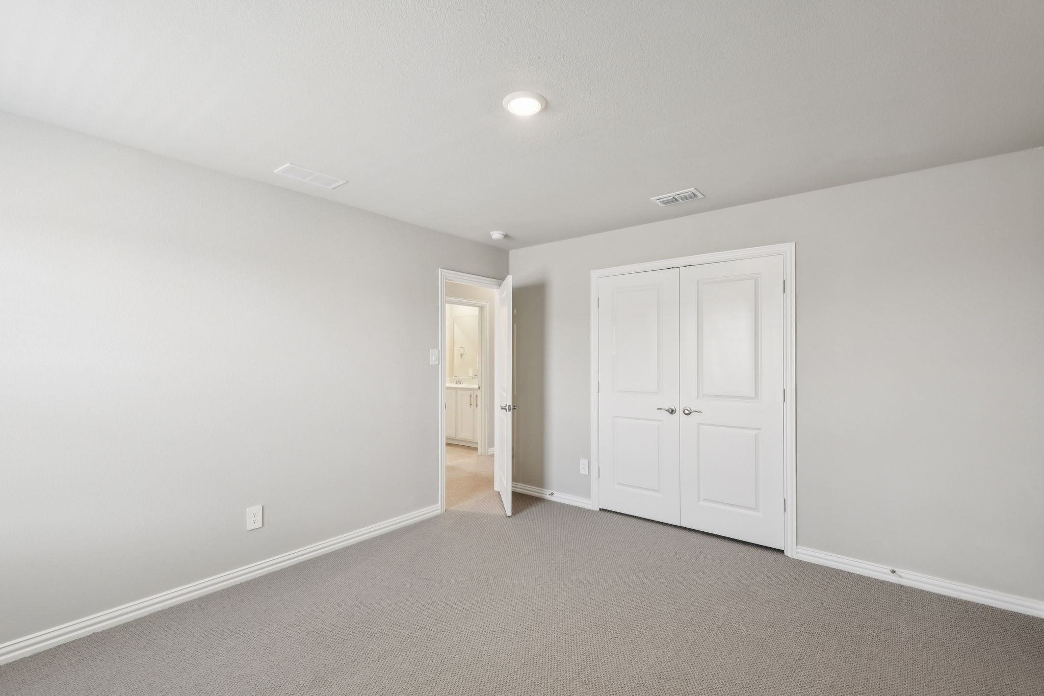 513 Midnight Oak Drive