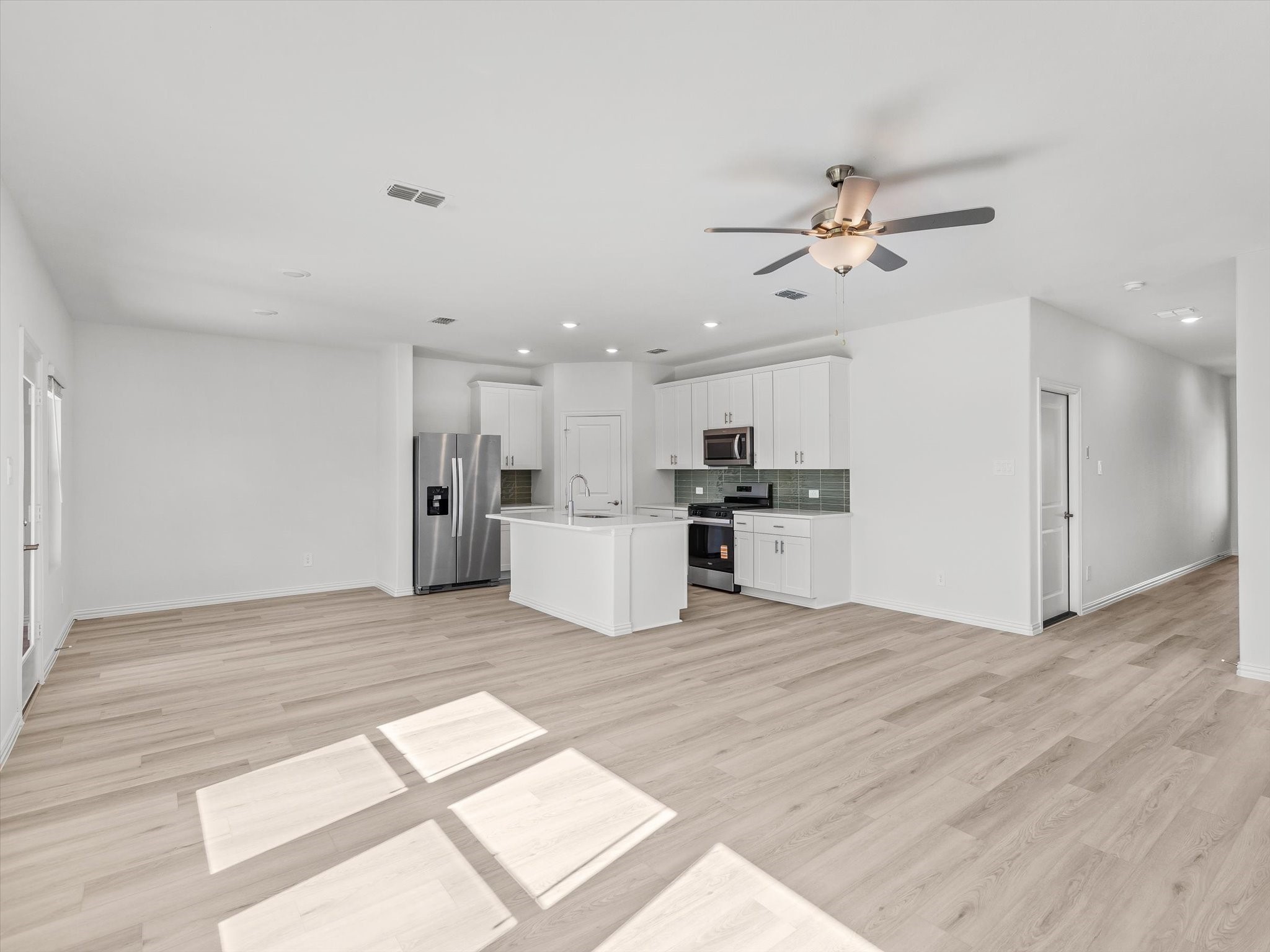 413 Willet Drive
