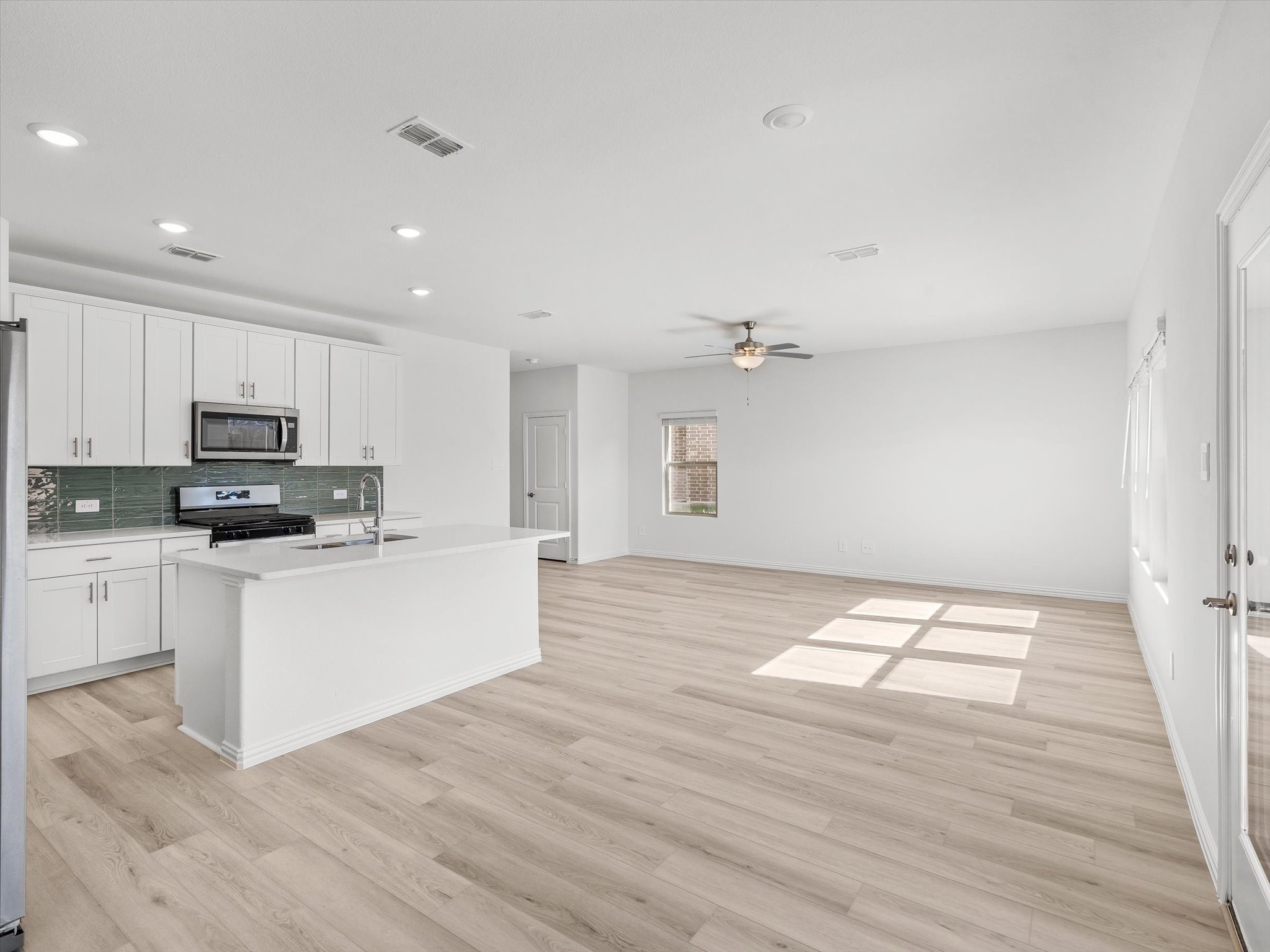413 Willet Drive
