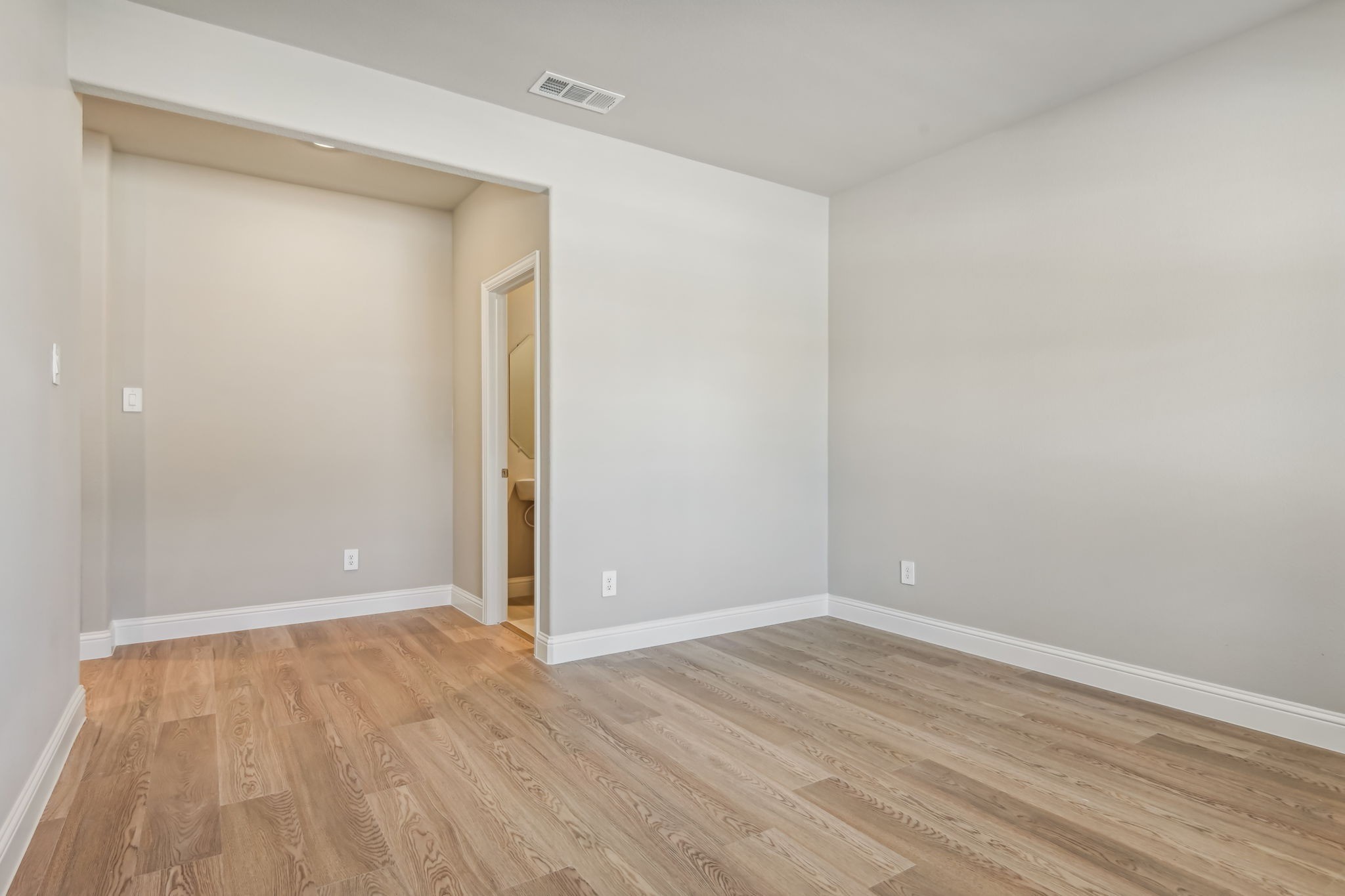 501 Midnight Oak Drive