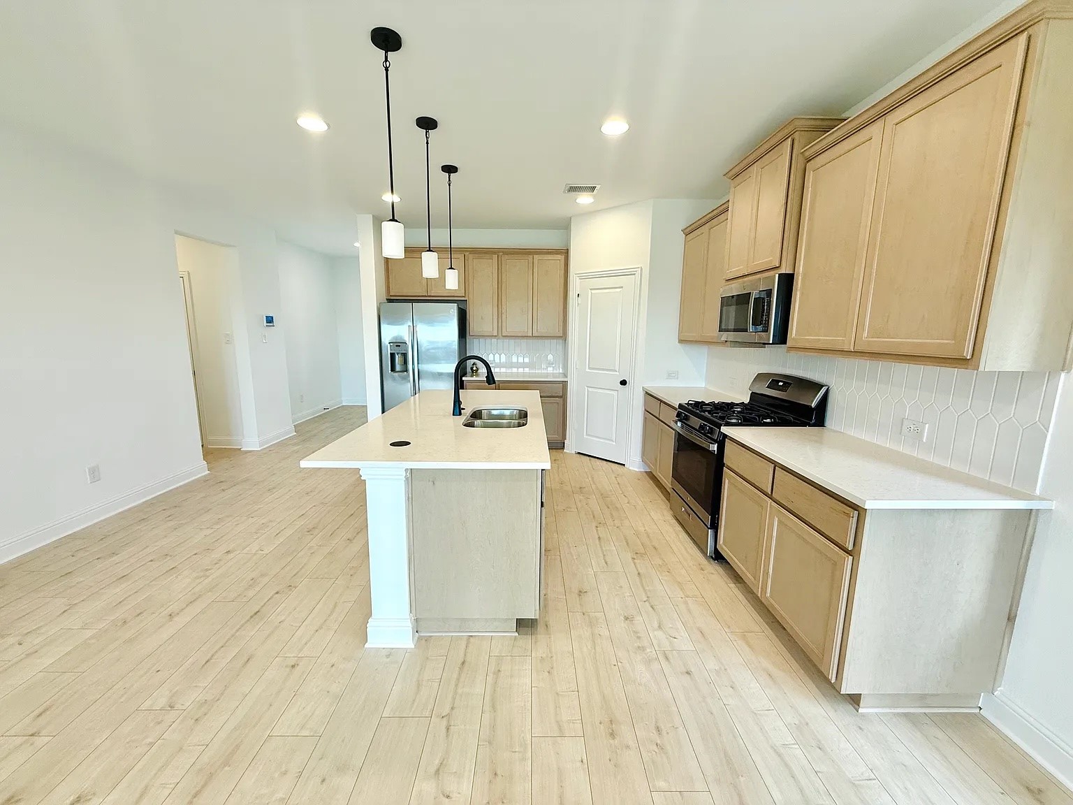 2124 Rhodora Avenue