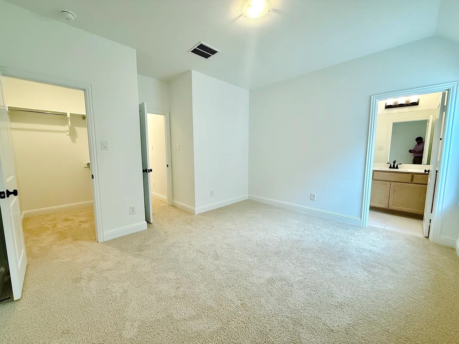 2124 Rhodora Avenue