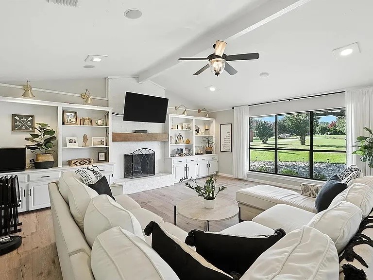 16485 Red Wood Circle W