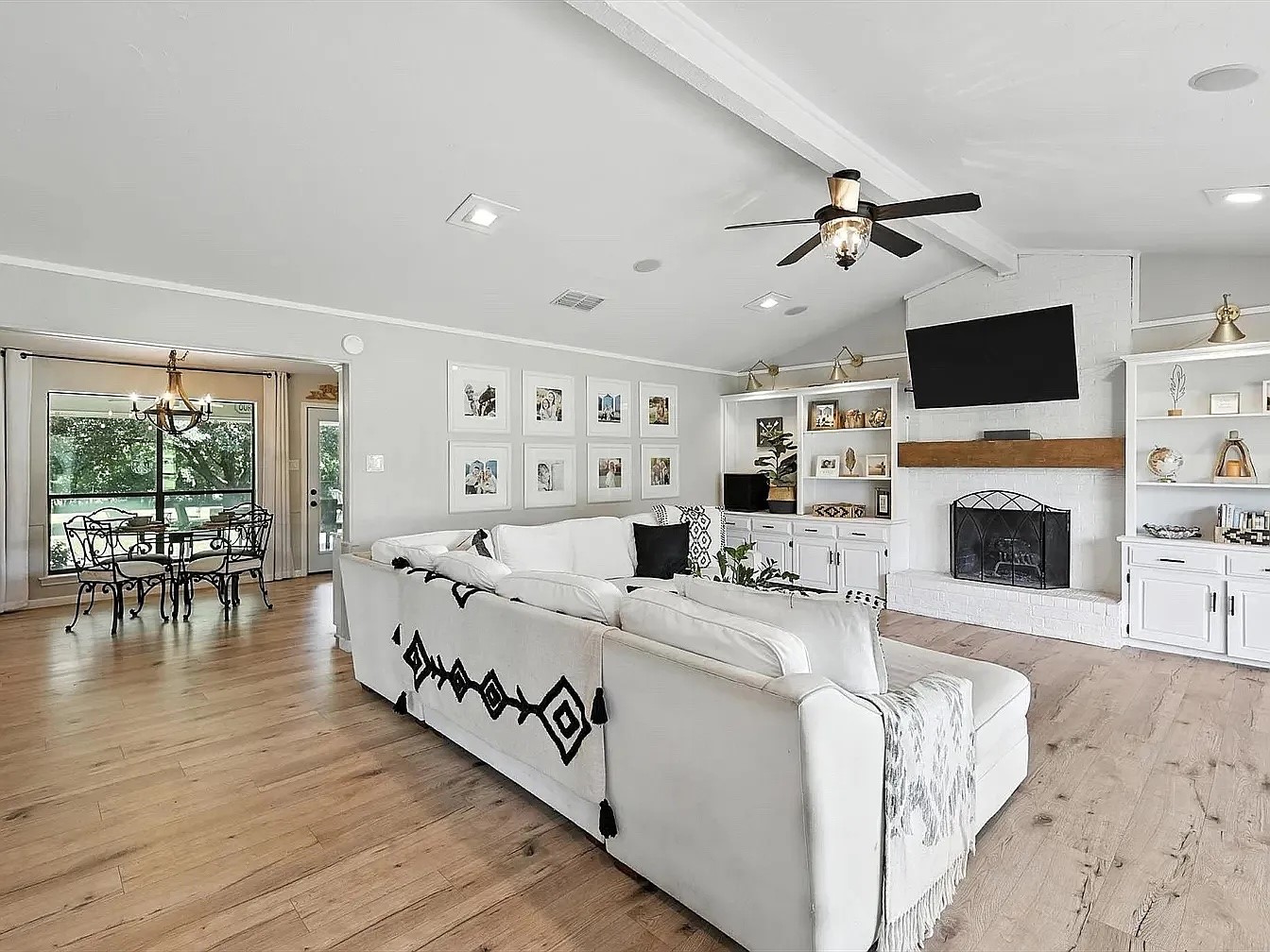 16485 Red Wood Circle W