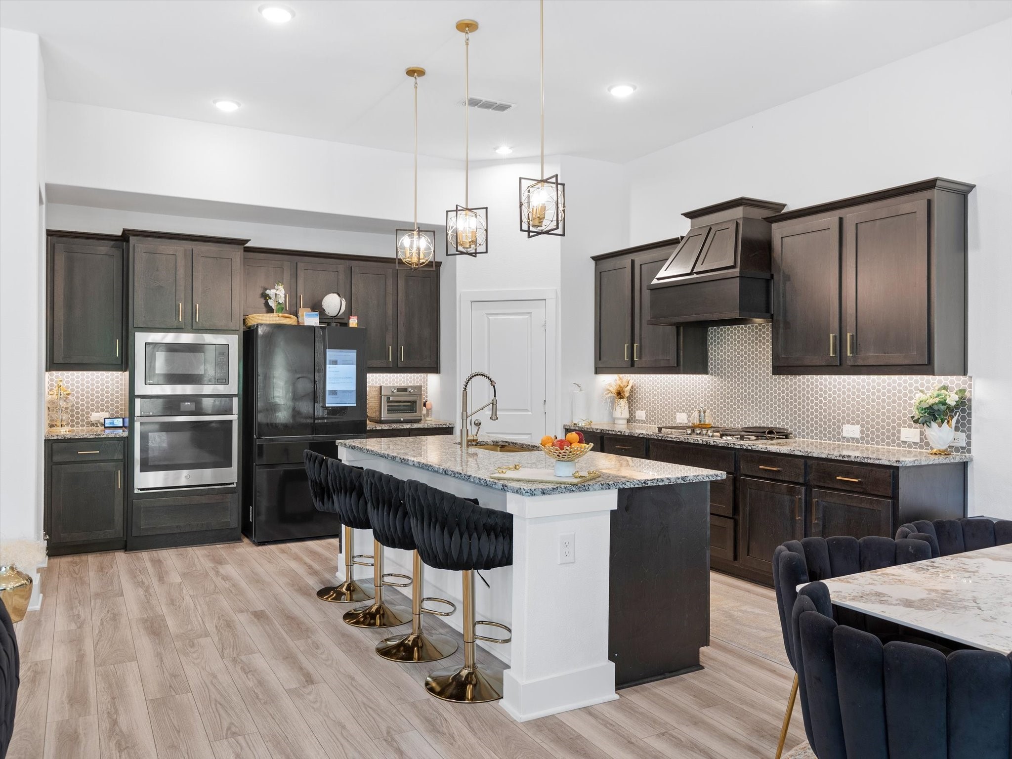 1204 Villalonga Drive