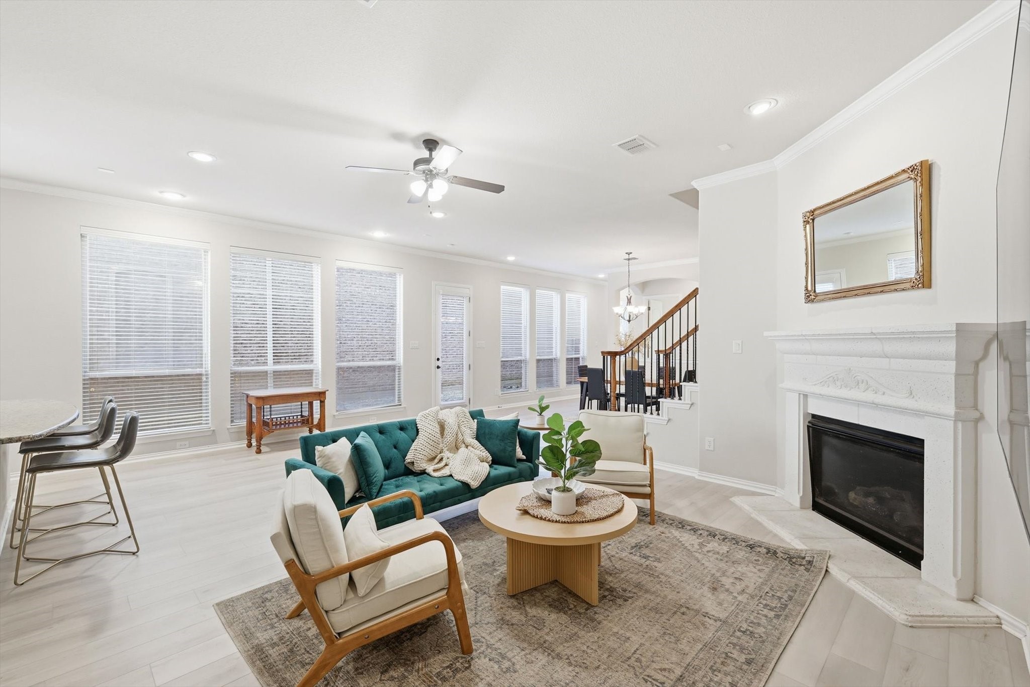 2462 Sunderland Lane