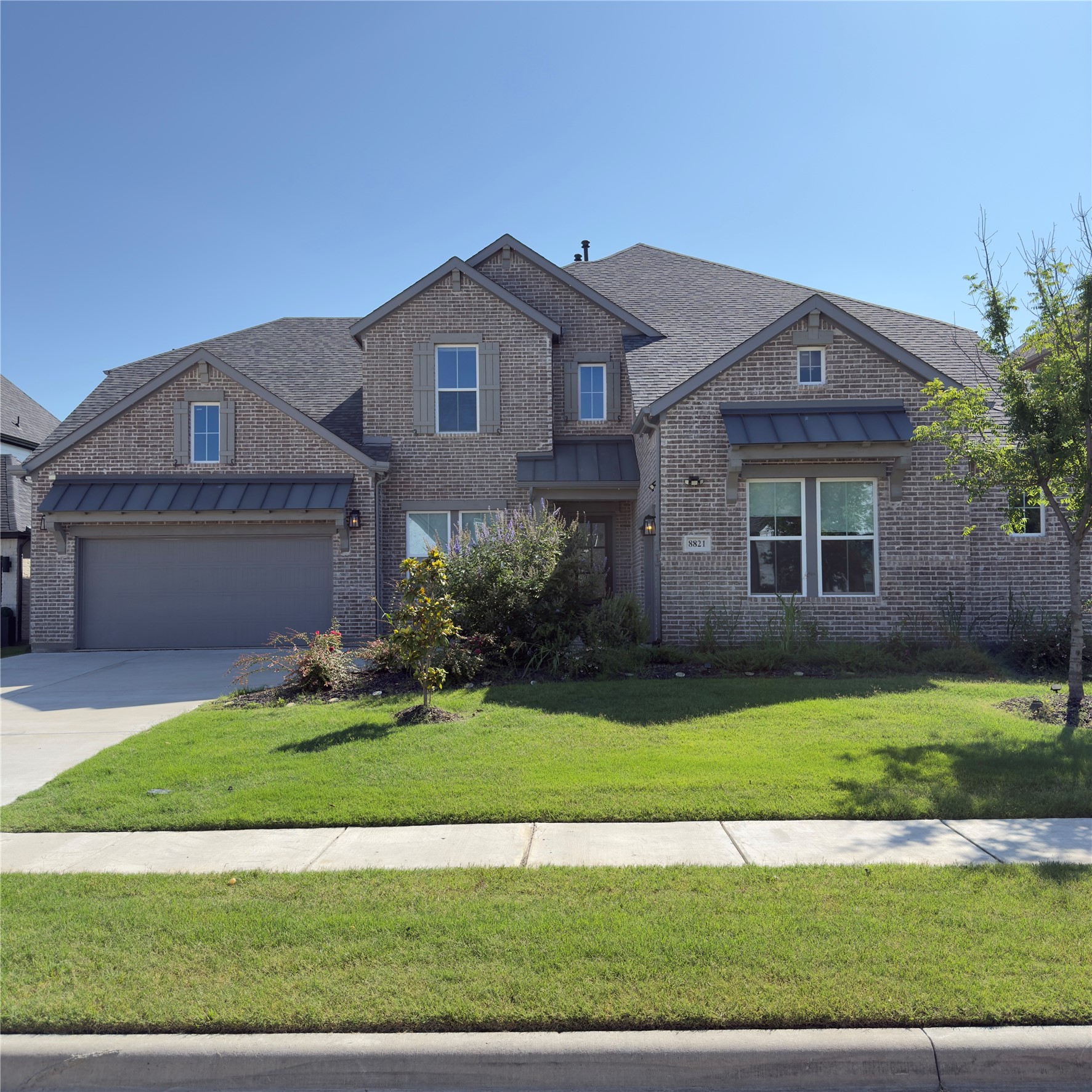 8821 Autumn Lake Trail