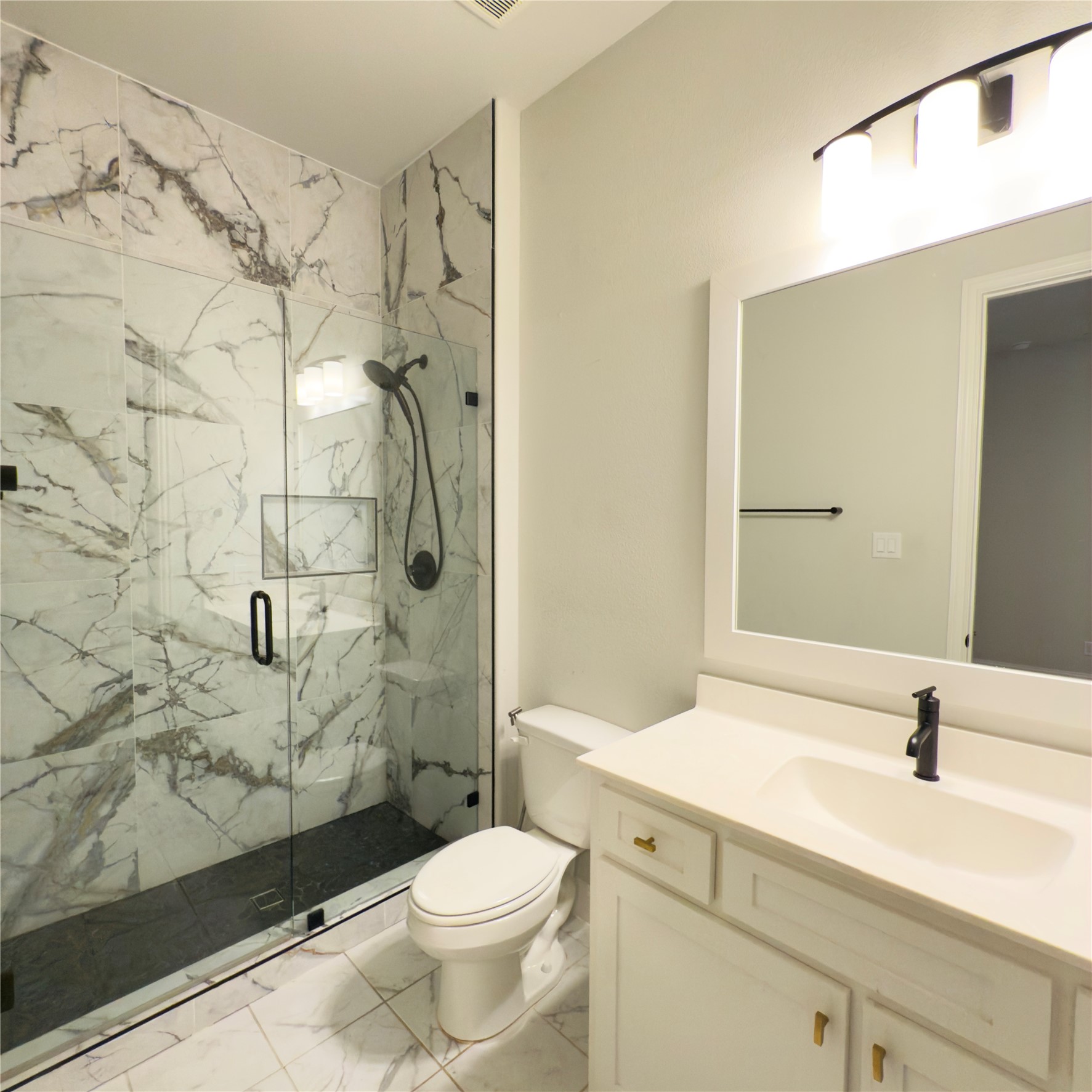 8821 Autumn Lake Trail