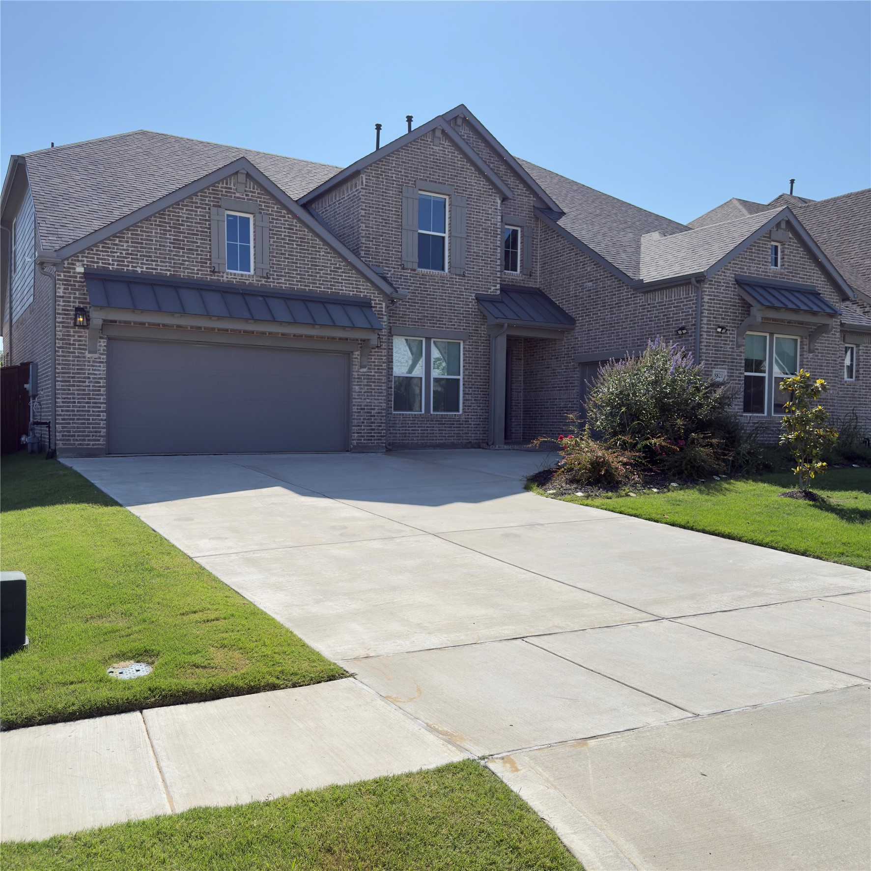 8821 Autumn Lake Trail