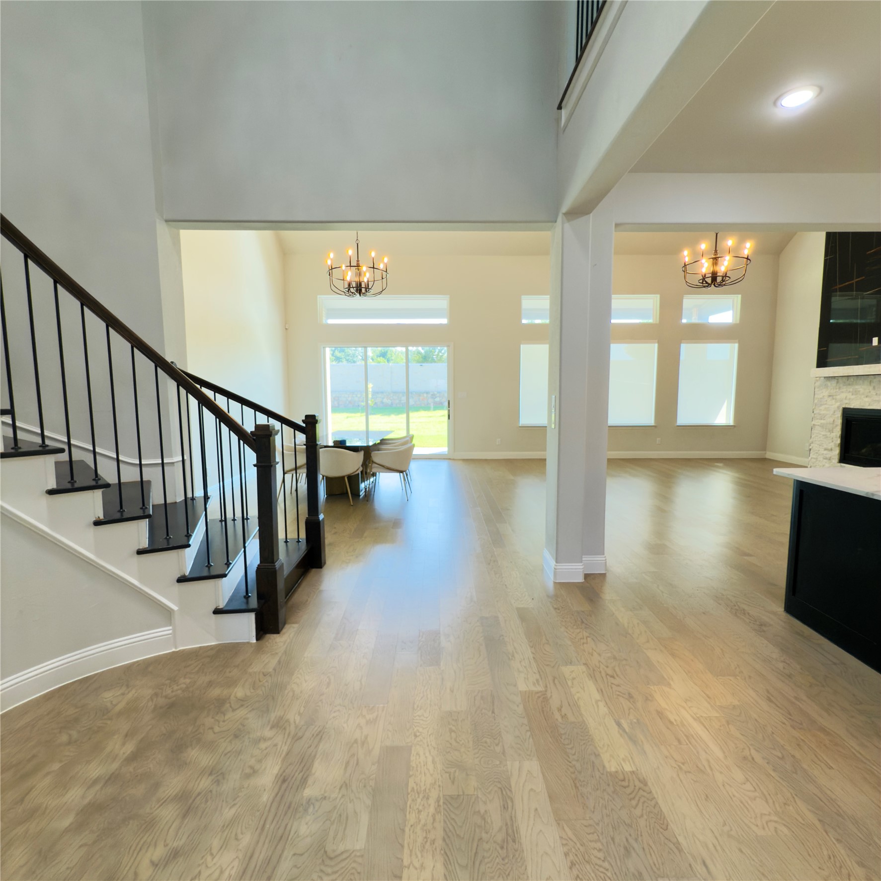 8821 Autumn Lake Trail