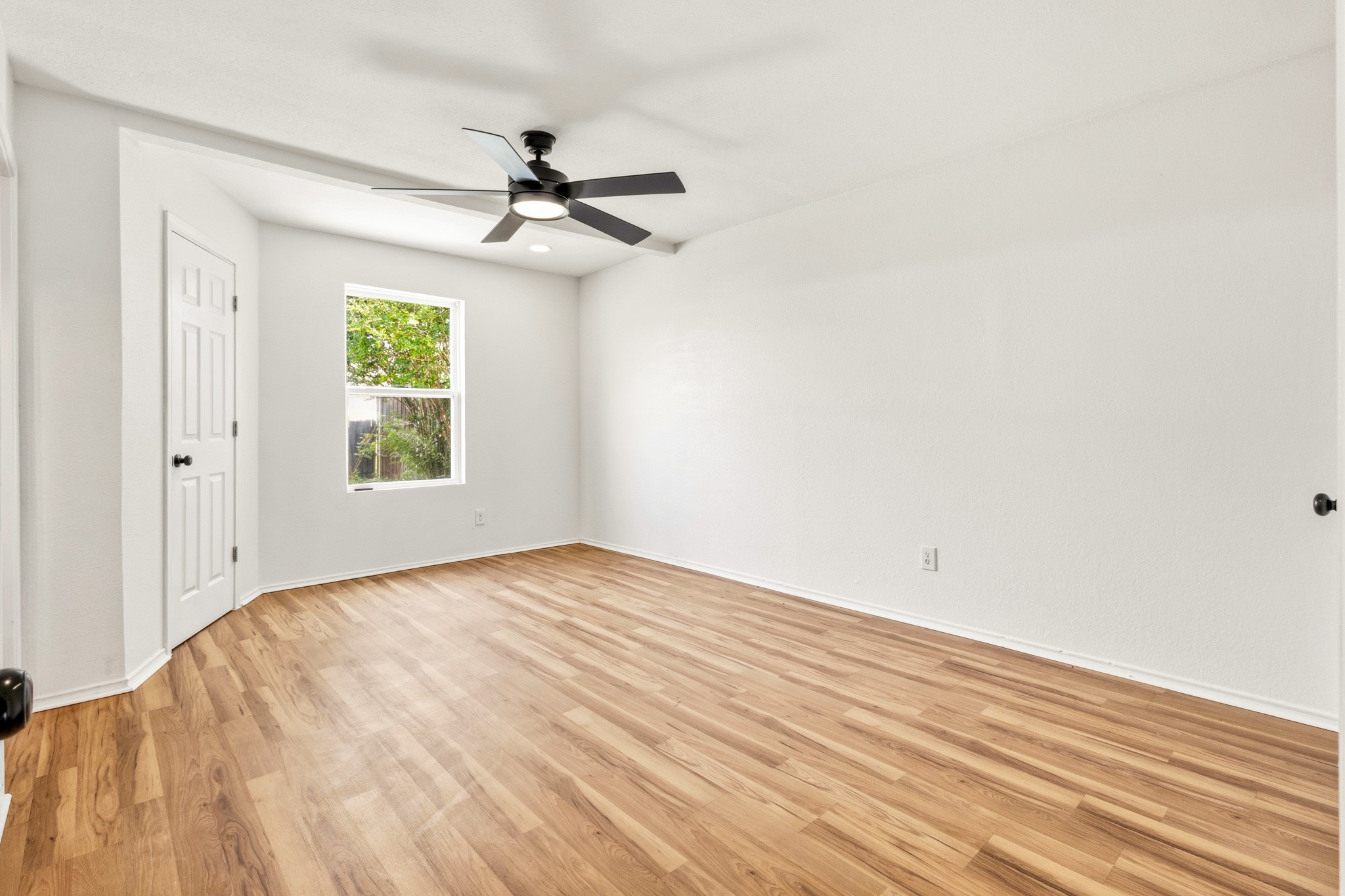 1313 Crosscreek Lane