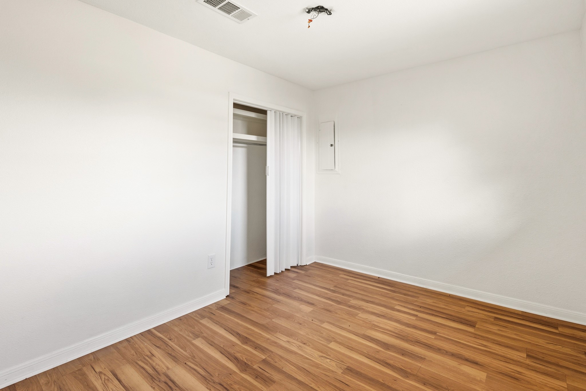 1313 Crosscreek Lane