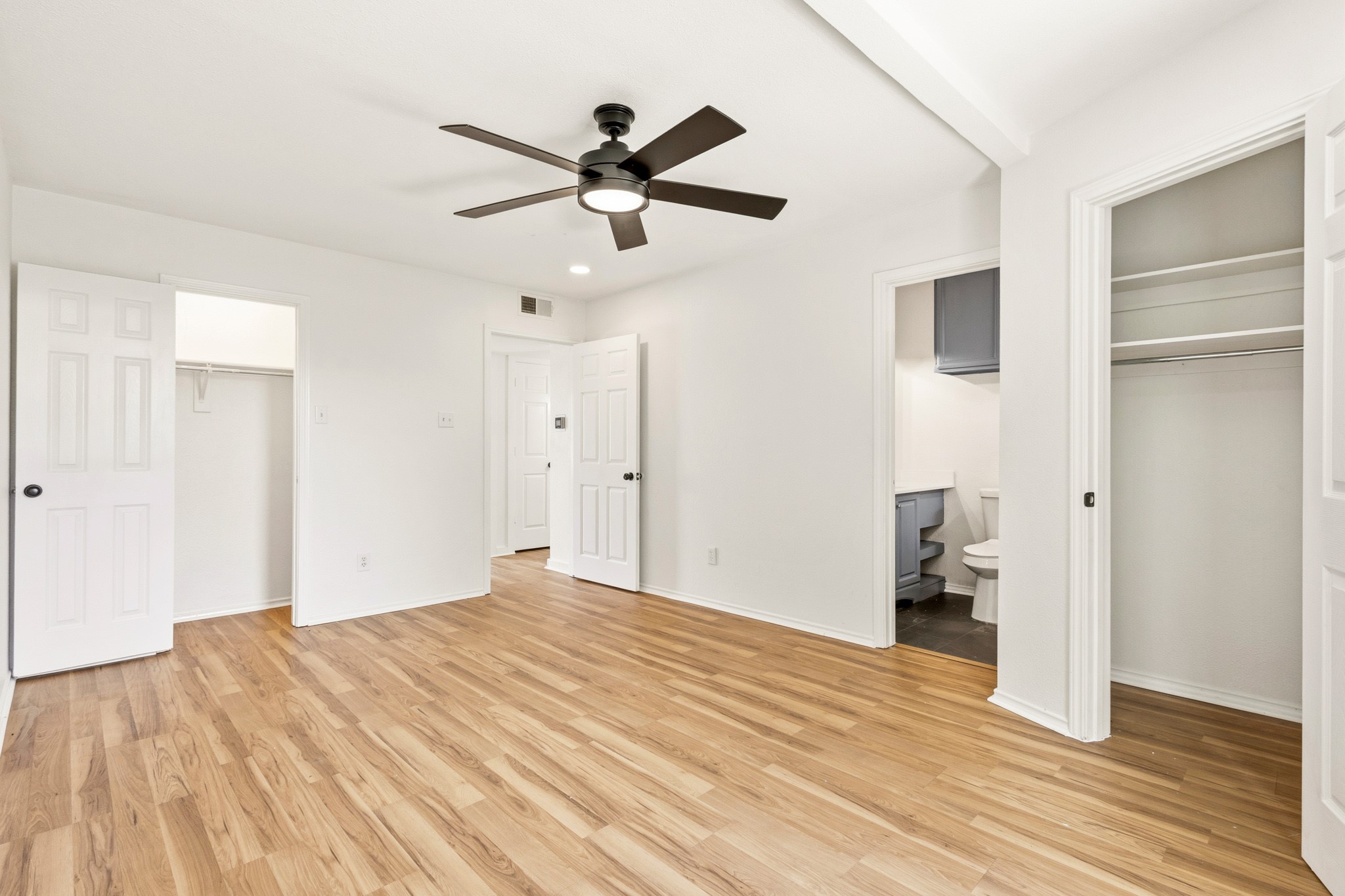 1313 Crosscreek Lane