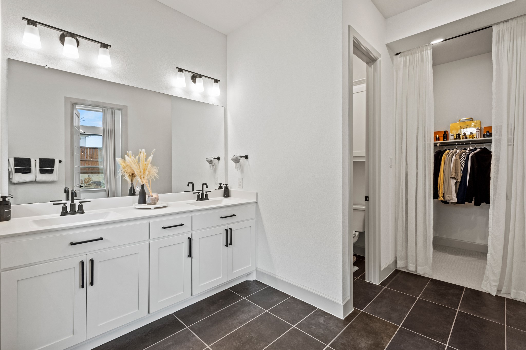 4017 Crepe Myrtle Street