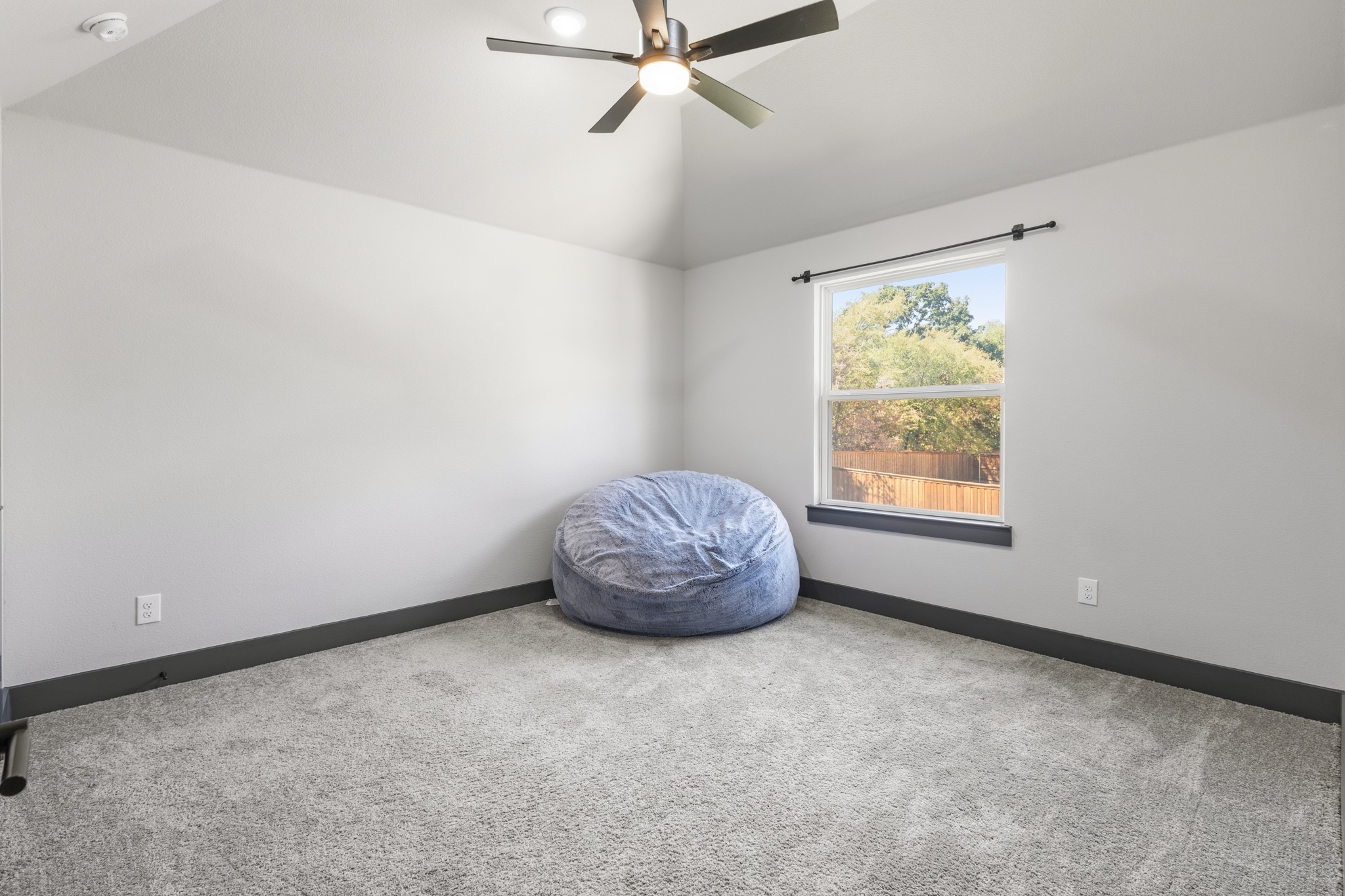 633 Willowmore Drive