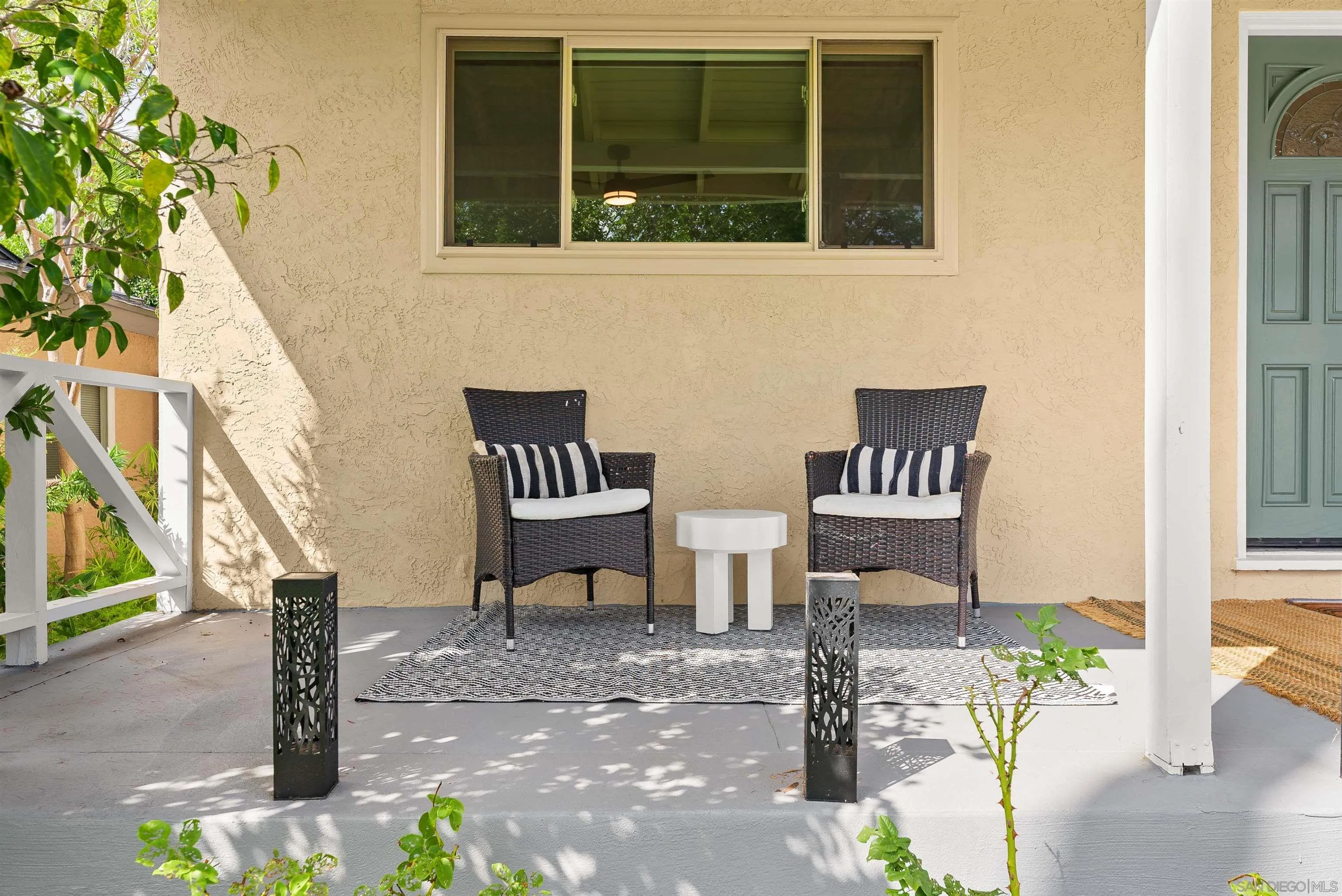 1154 Sapphire Street