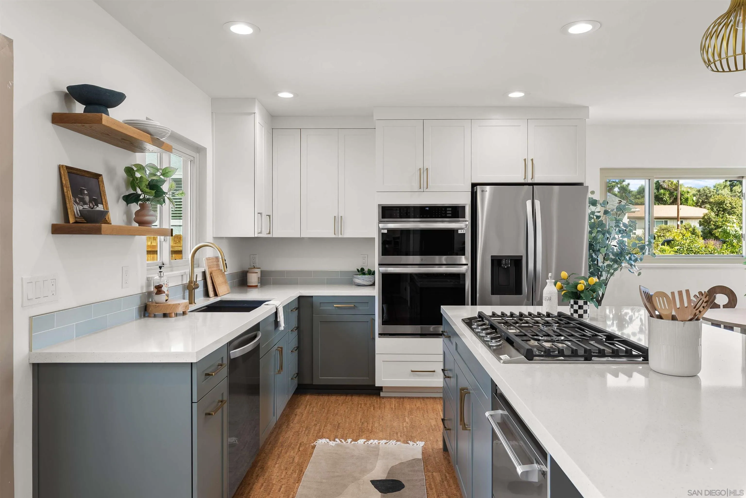 1154 Sapphire Street