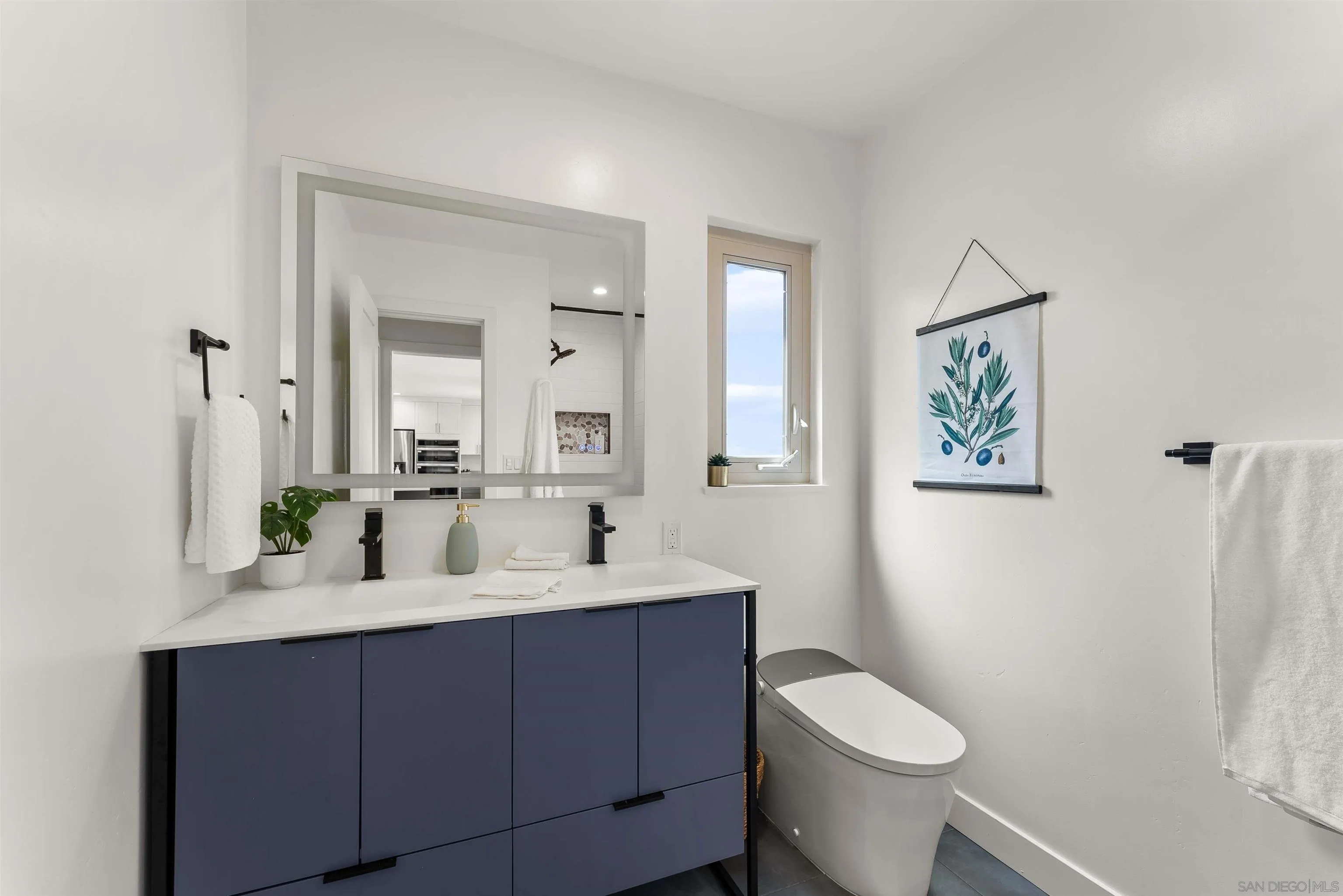 1154 Sapphire Street