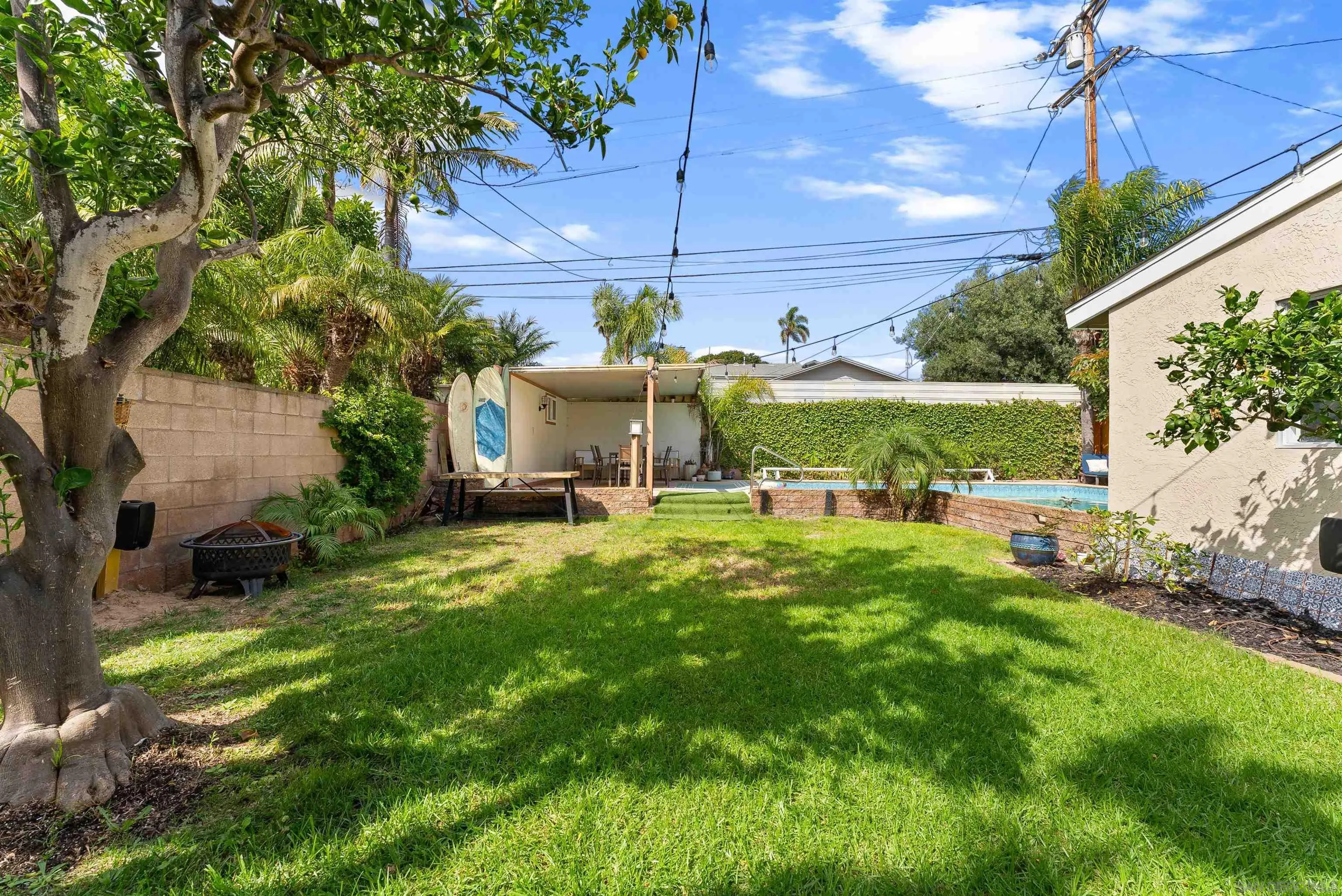 1154 Sapphire Street