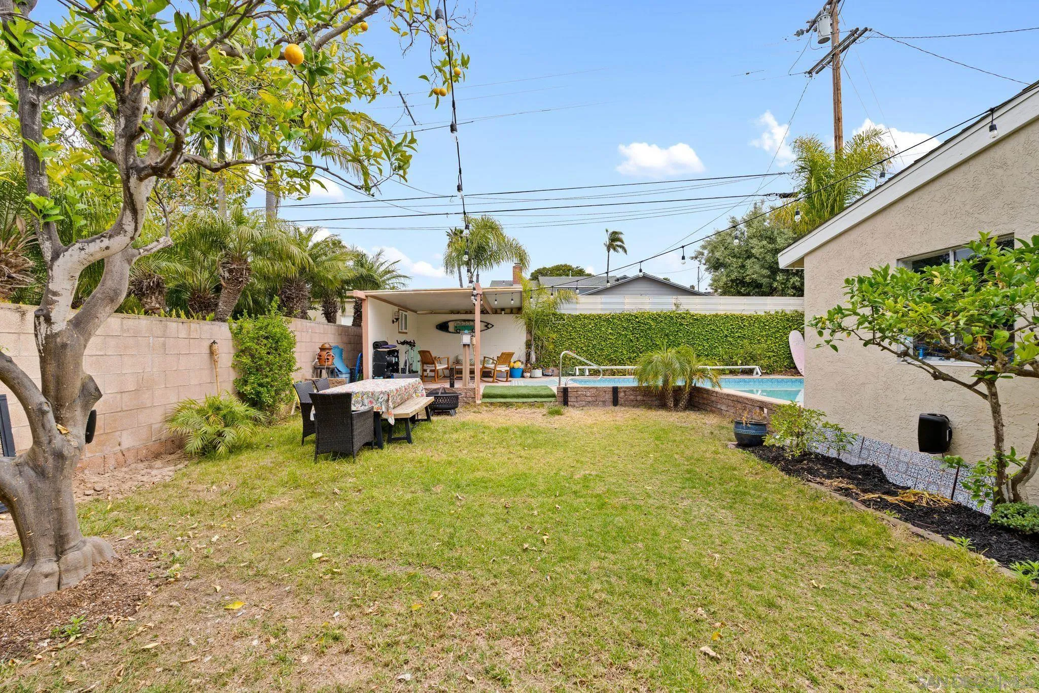 1154 Sapphire Street